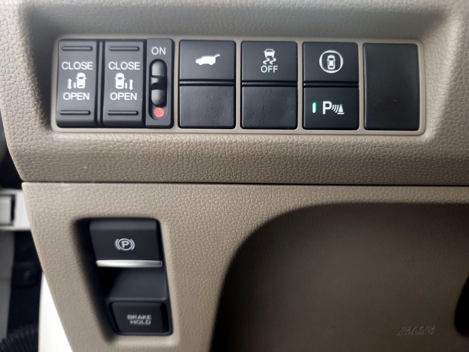 Thumbnail: 2023 Honda Odyssey - 13