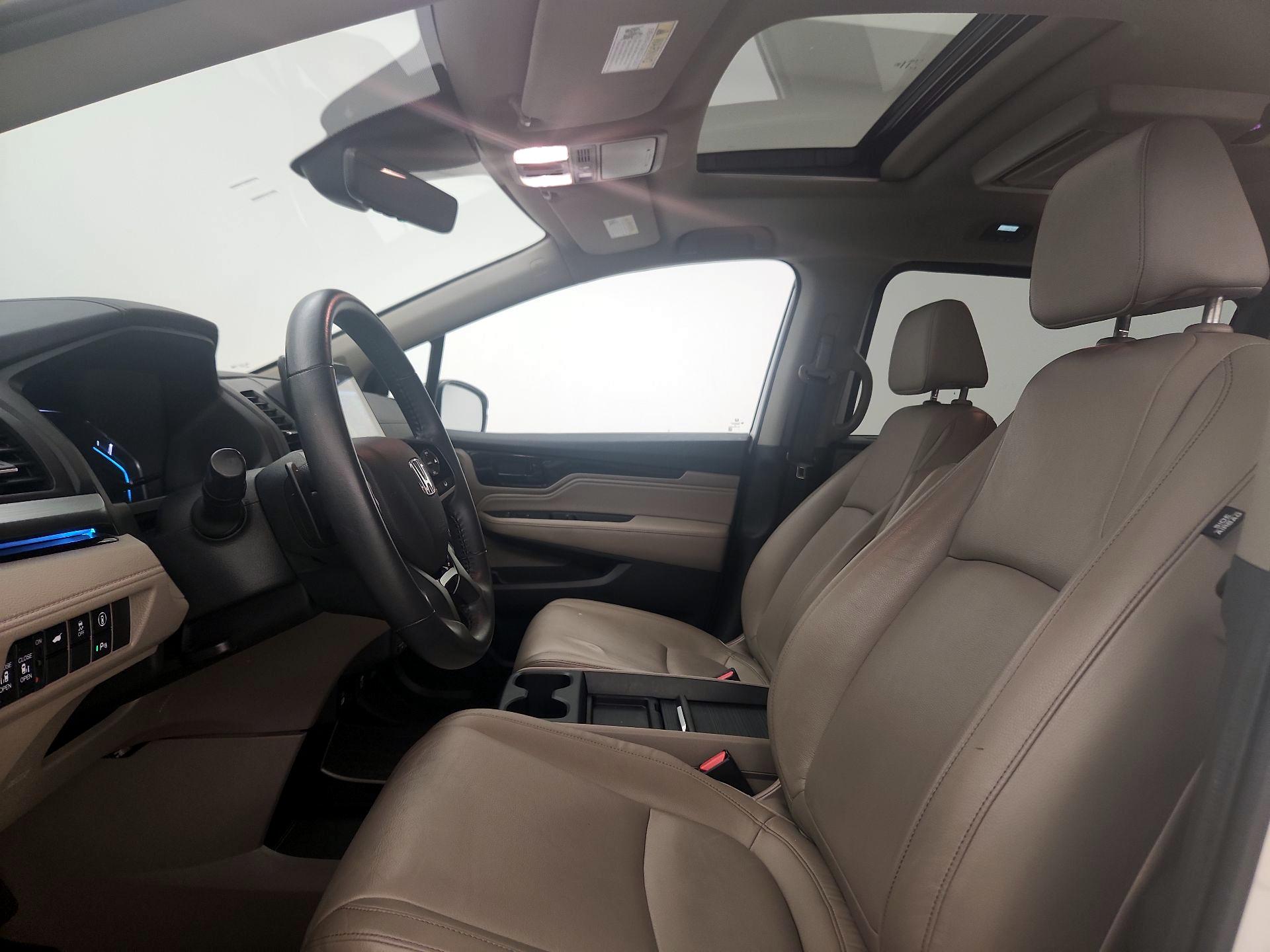 Thumbnail: 2023 Honda Odyssey - 20