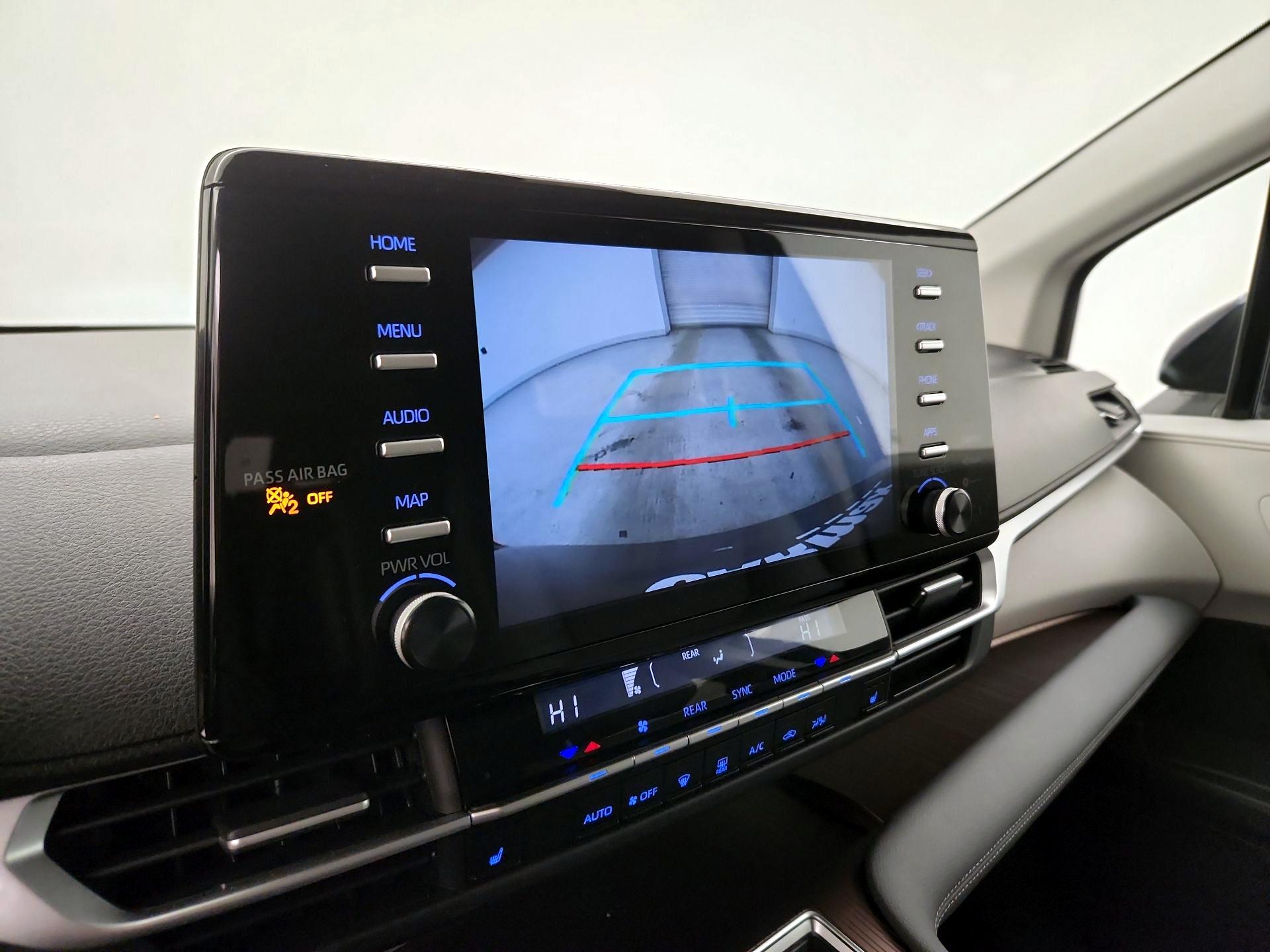 Thumbnail: 2024 Toyota Sienna - 14