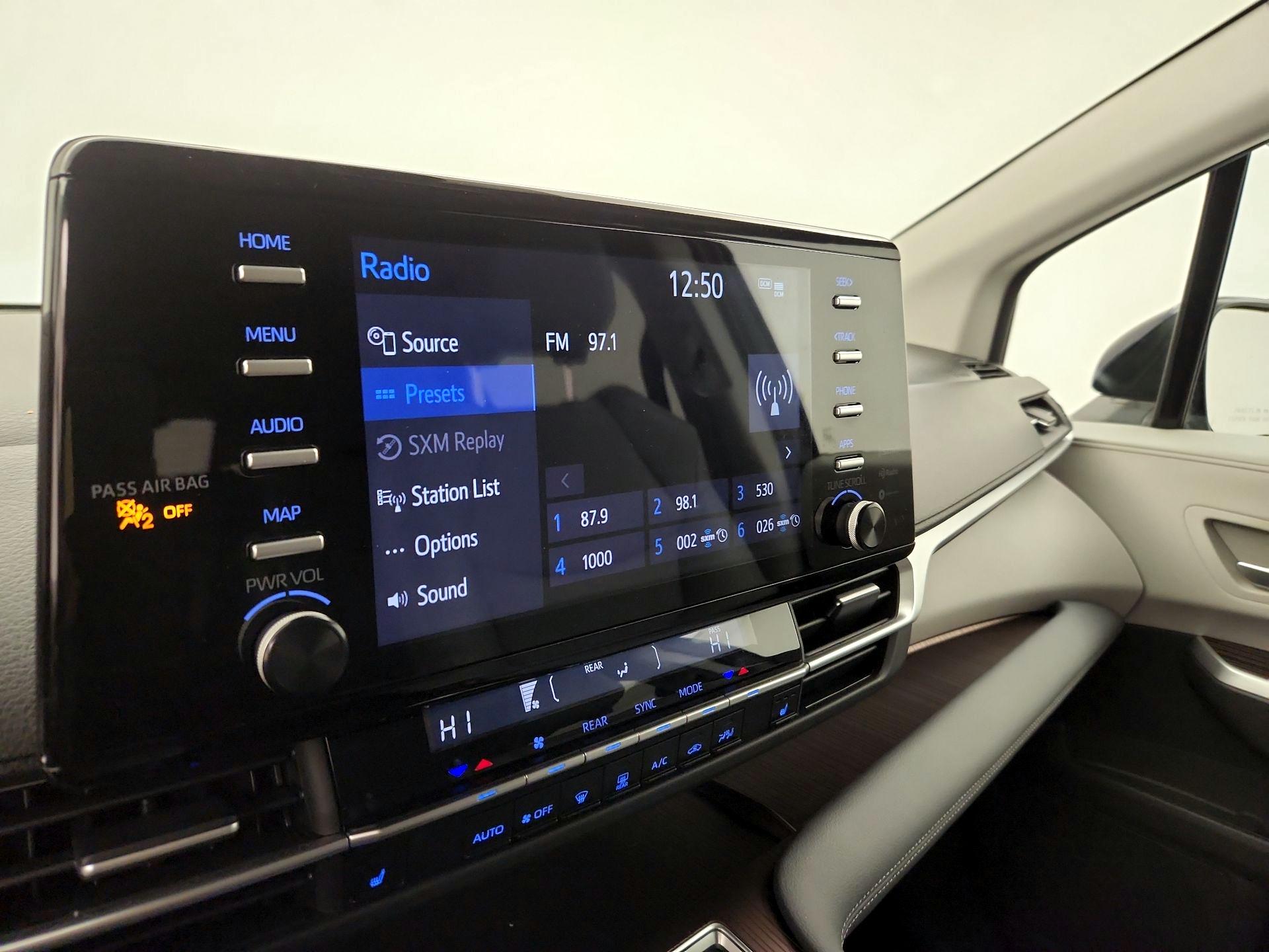 Thumbnail: 2024 Toyota Sienna - 15