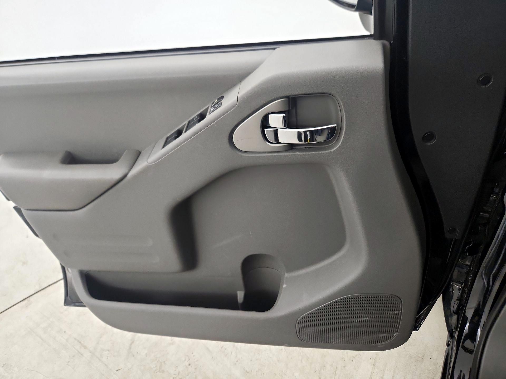 Thumbnail: 2019 Nissan Frontier - 12