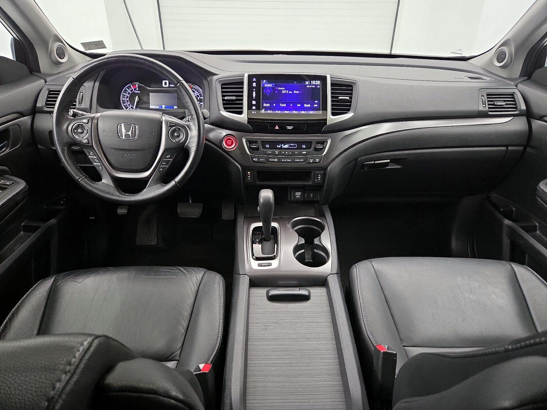 Thumbnail: 2018 Honda Pilot - 9