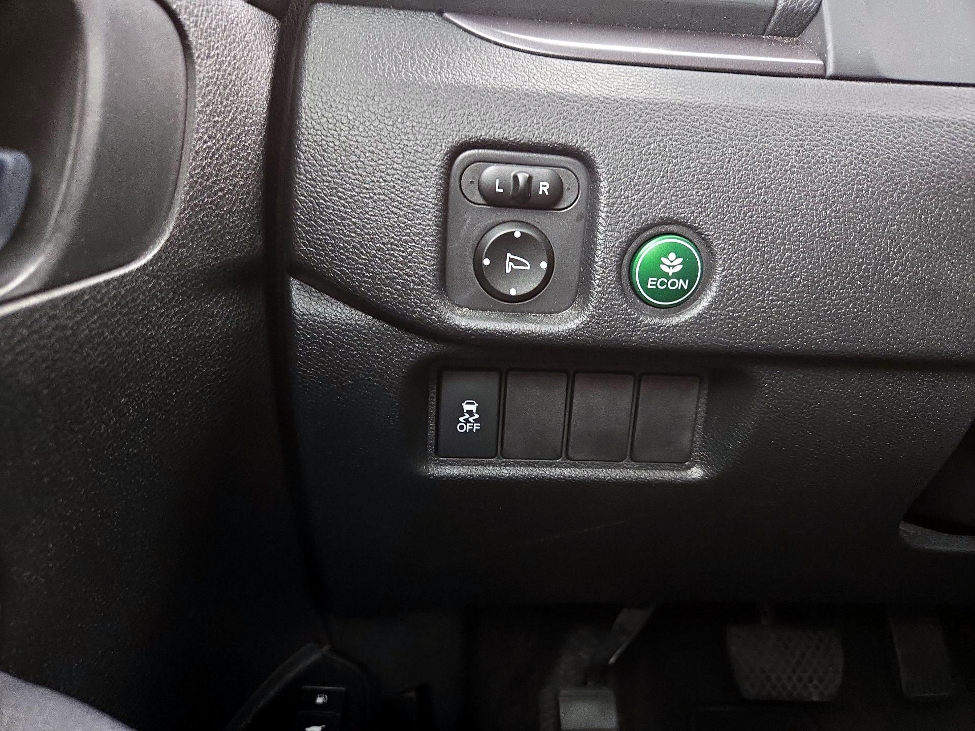 Thumbnail: 2018 Honda Pilot - 13