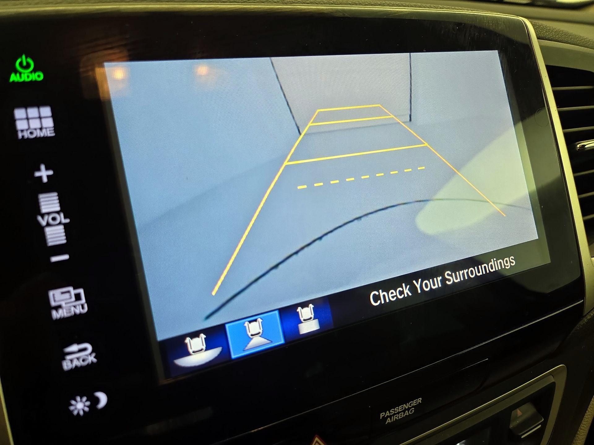 Thumbnail: 2016 Honda Pilot - 14