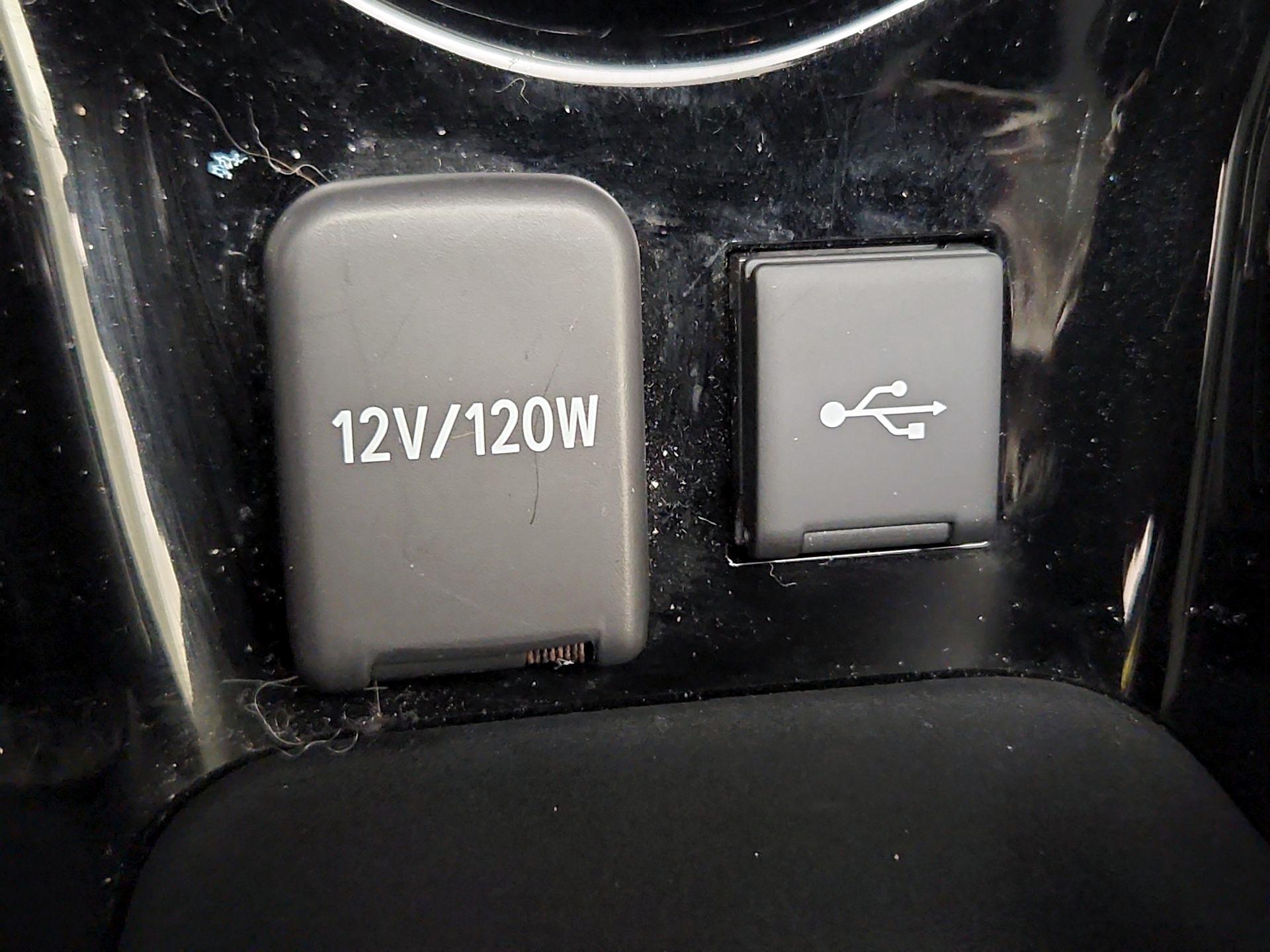 Thumbnail: 2021 Toyota Prius - 18