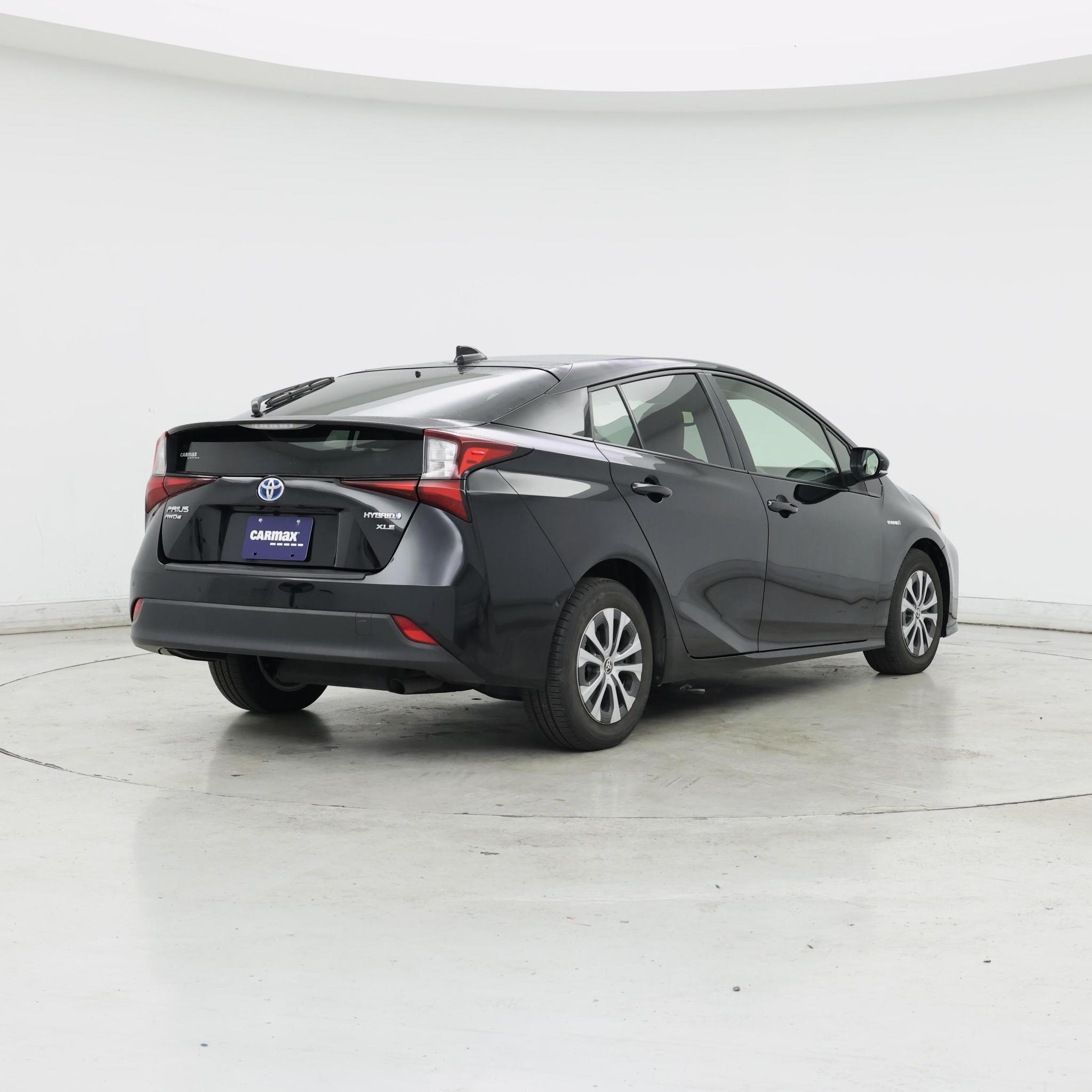 Thumbnail: 2021 Toyota Prius - 8