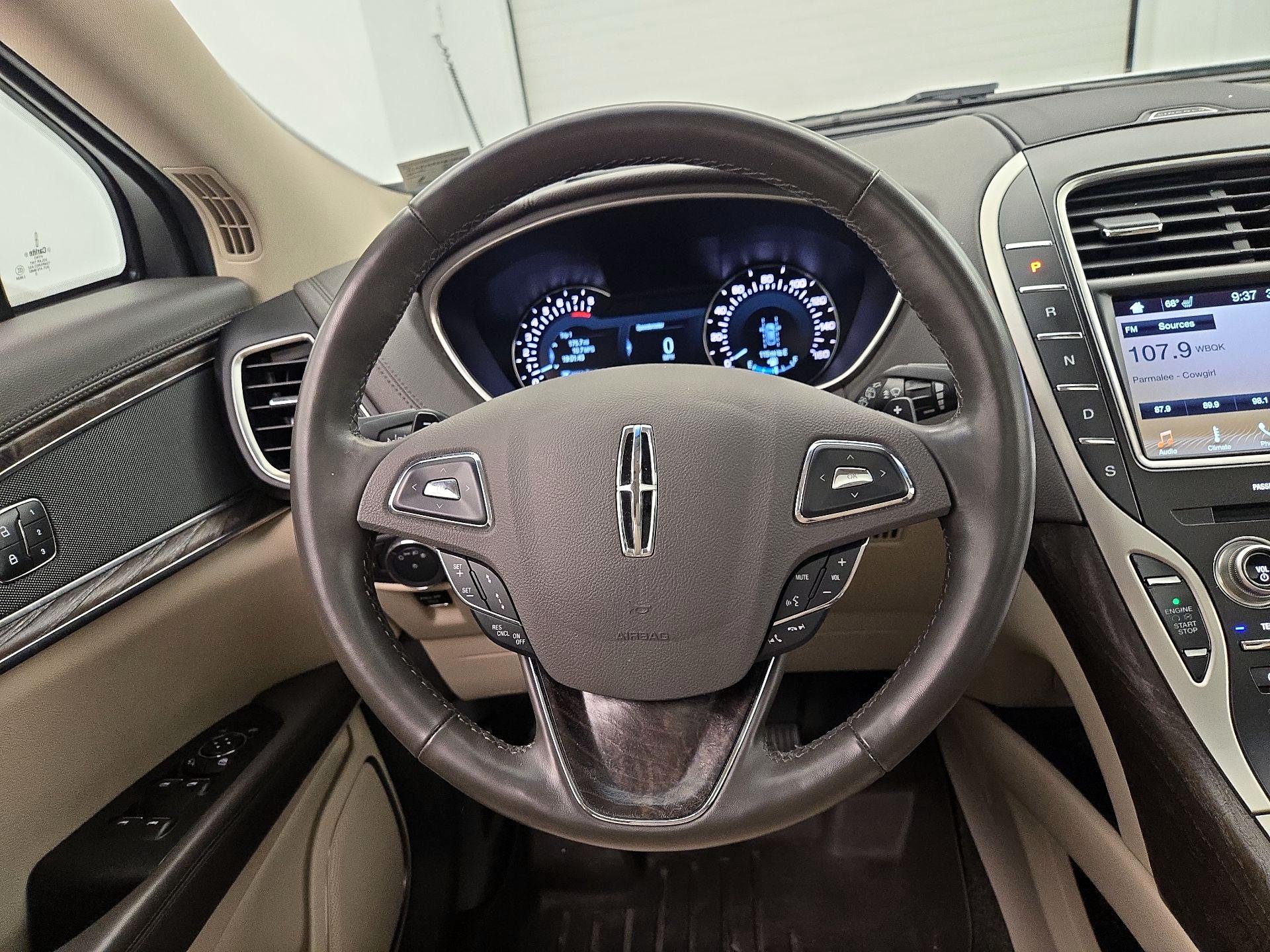 Thumbnail: 2017 Lincoln MKX - 10