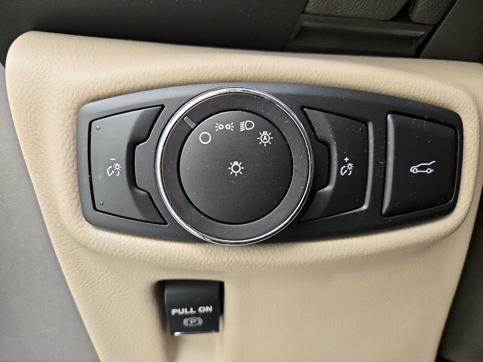 Thumbnail: 2017 Lincoln MKX - 13