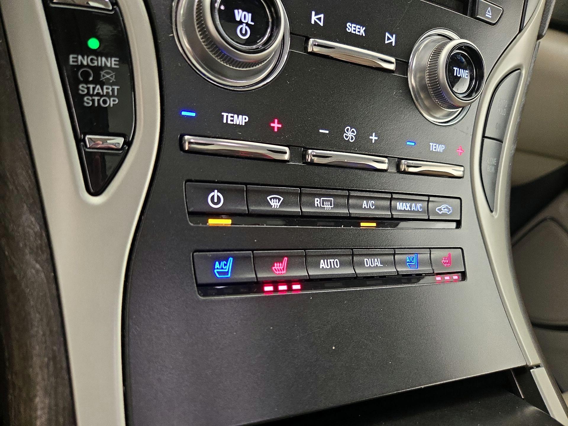 Thumbnail: 2017 Lincoln MKX - 17