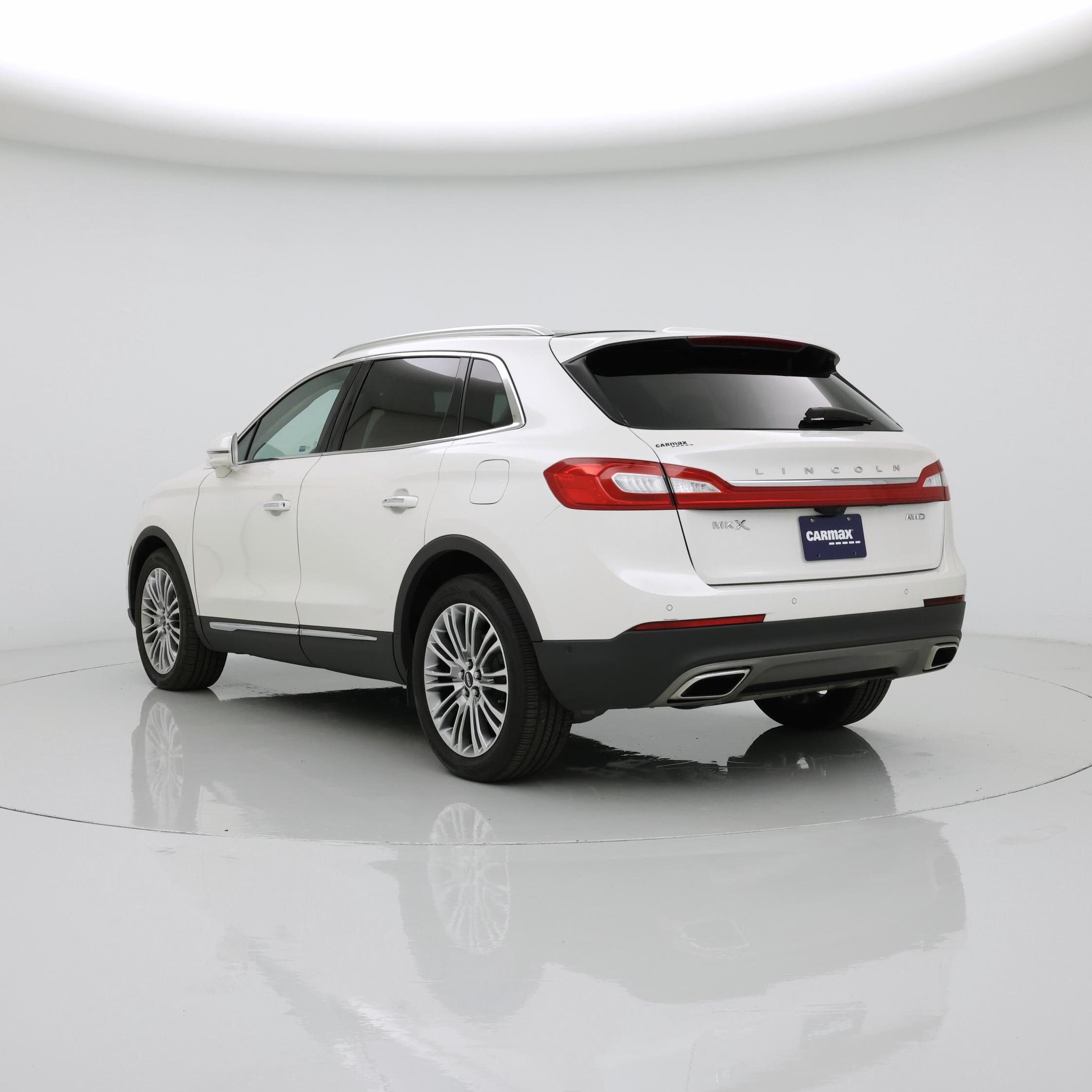 Thumbnail: 2017 Lincoln MKX - 2