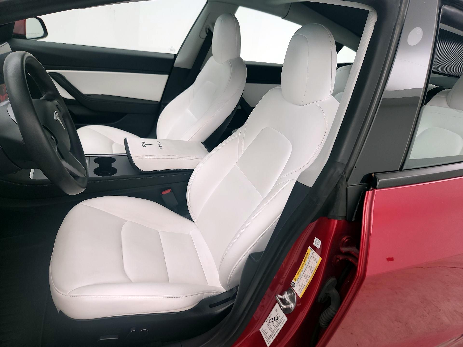 Thumbnail: 2021 Tesla Model 3 - 11