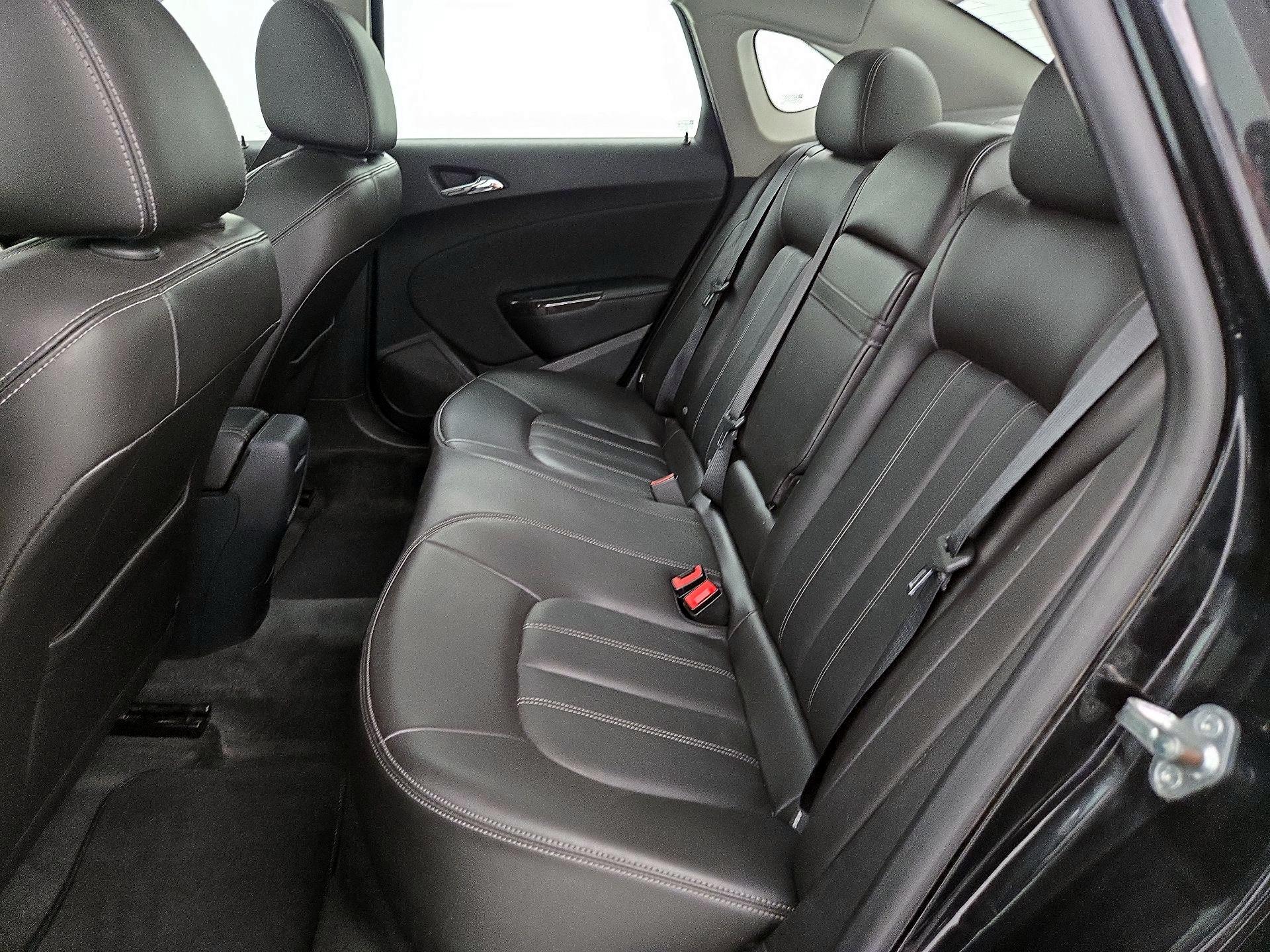 Thumbnail: 2016 Buick Verano - 20