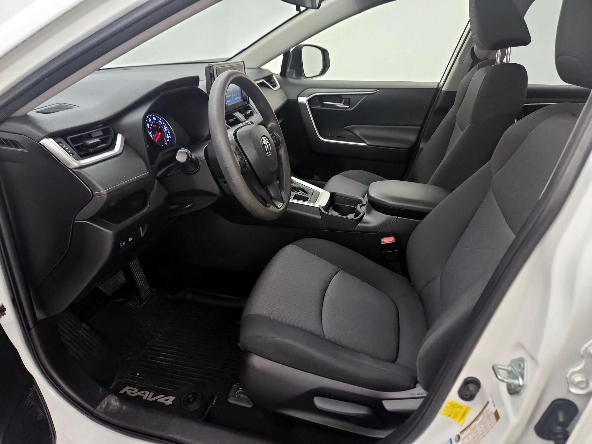 Thumbnail: 2019 Toyota RAV4 - 11