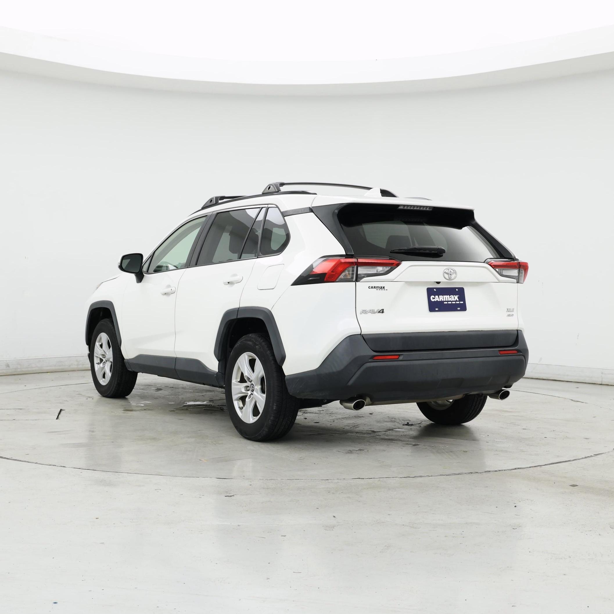 Thumbnail: 2019 Toyota RAV4 - 2