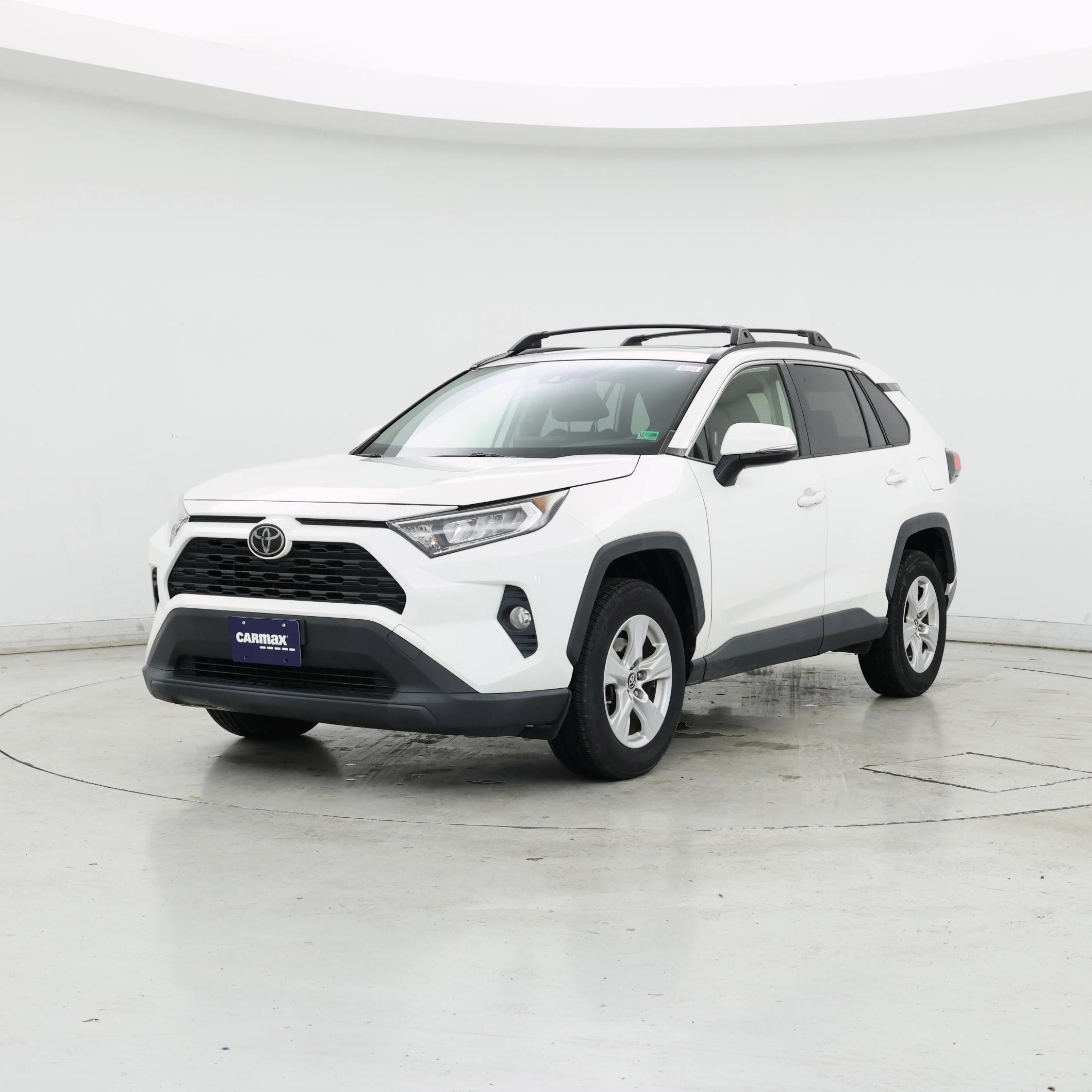 Thumbnail: 2019 Toyota RAV4 - 4