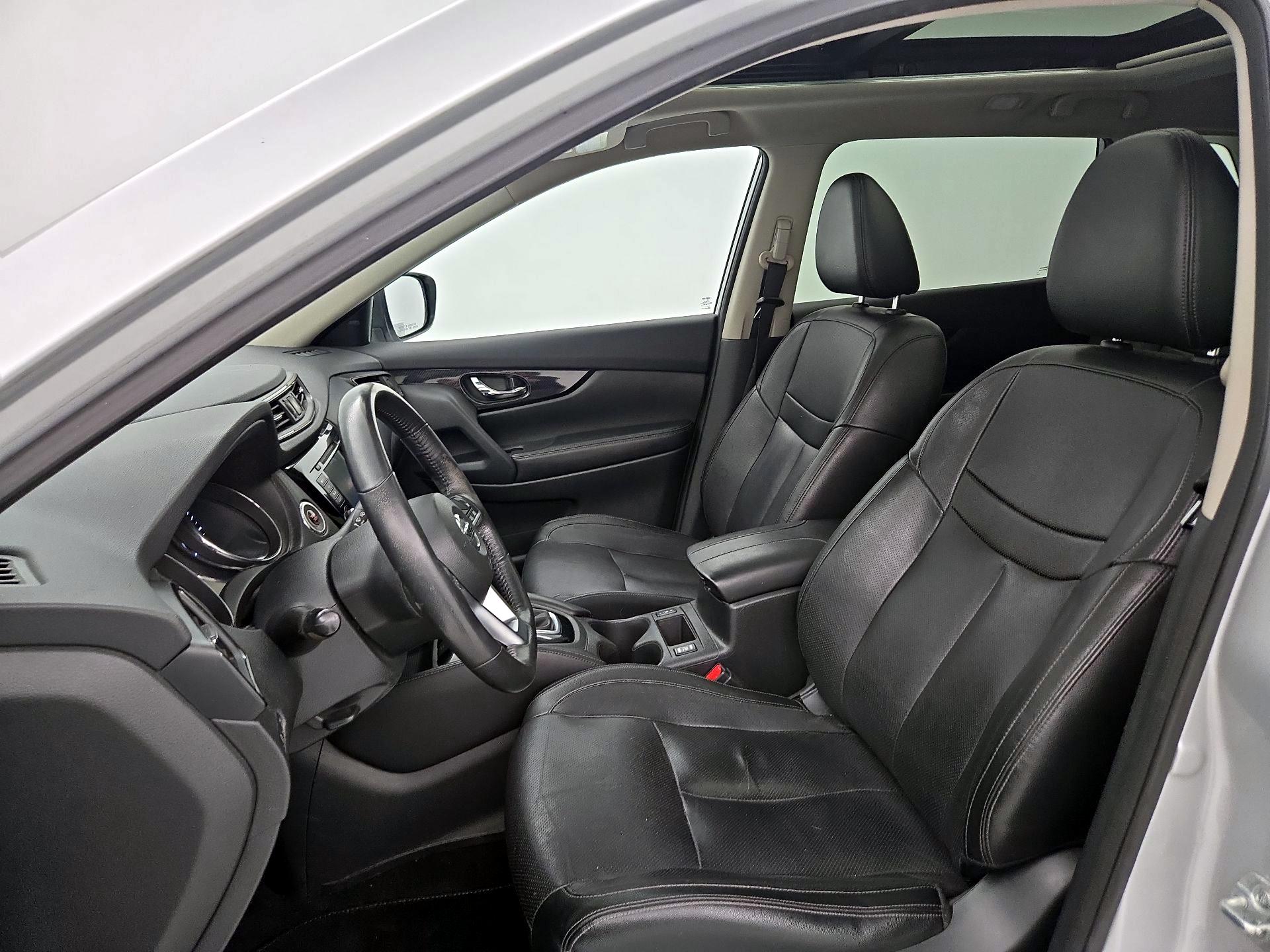 Thumbnail: 2018 Nissan Rogue - 11