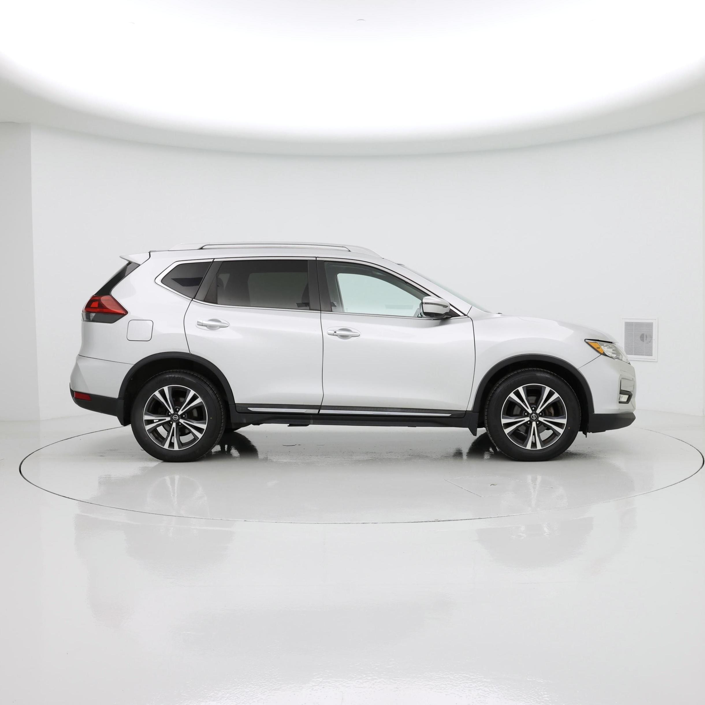 Thumbnail: 2018 Nissan Rogue - 7