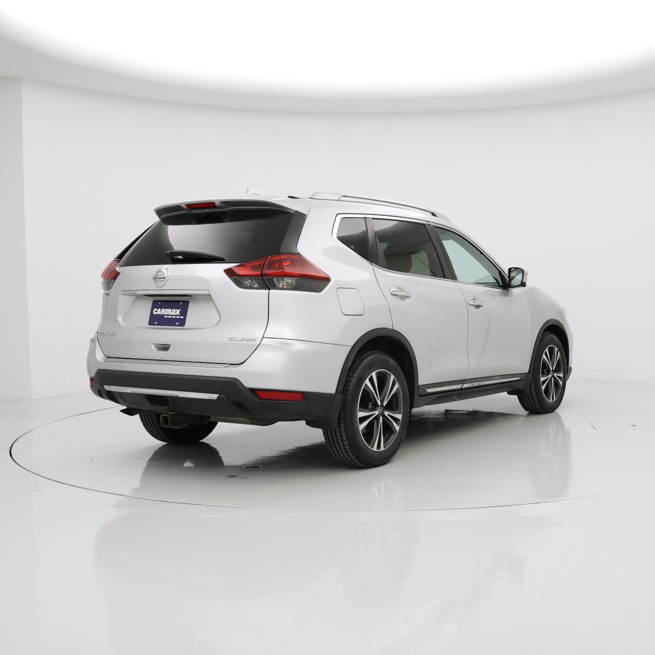 Thumbnail: 2018 Nissan Rogue - 8