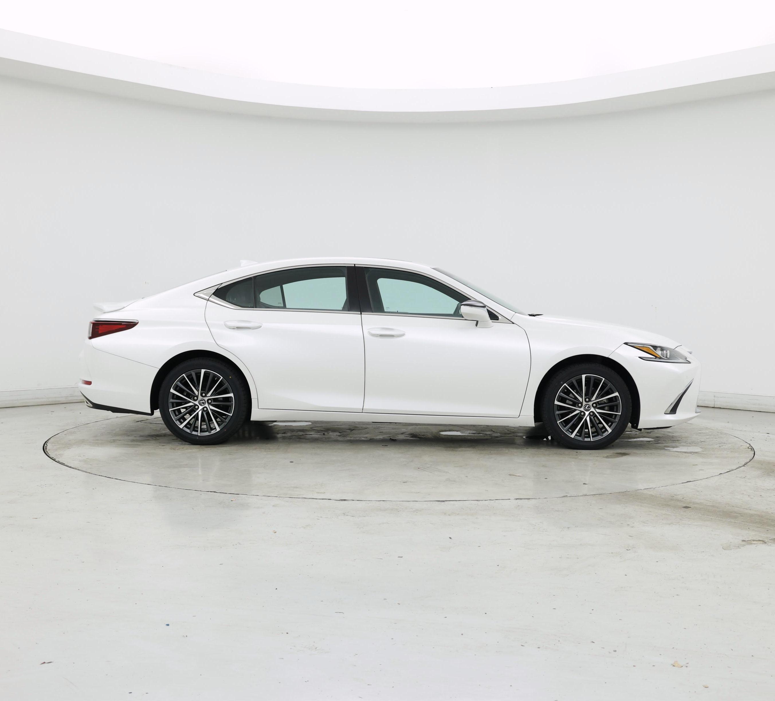 Thumbnail: 2022 Lexus ES - 7