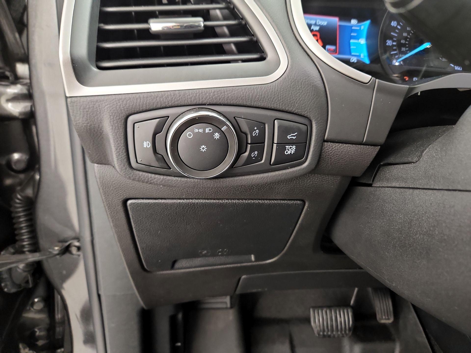 Thumbnail: 2020 Ford Edge - 13