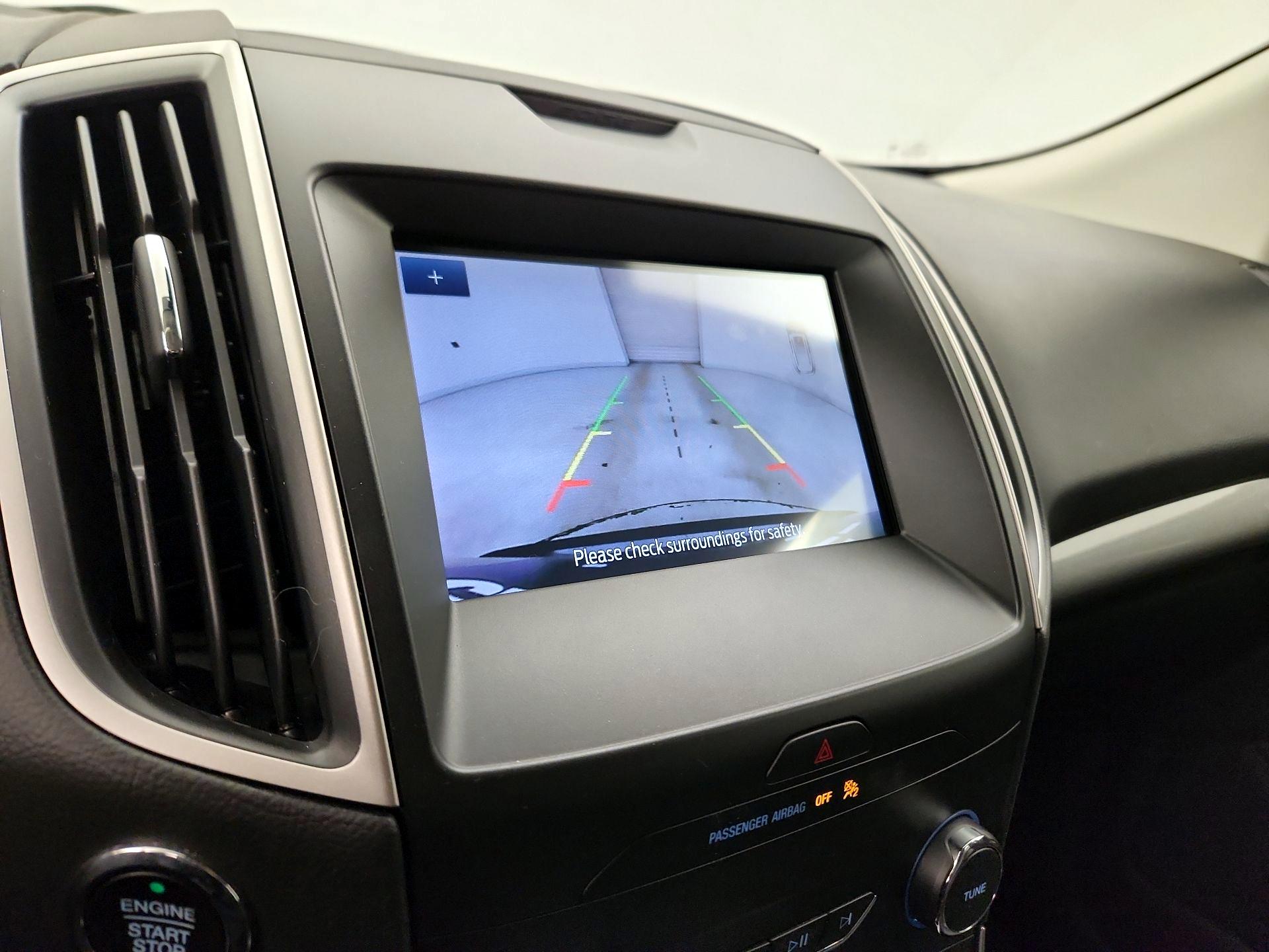 Thumbnail: 2020 Ford Edge - 15