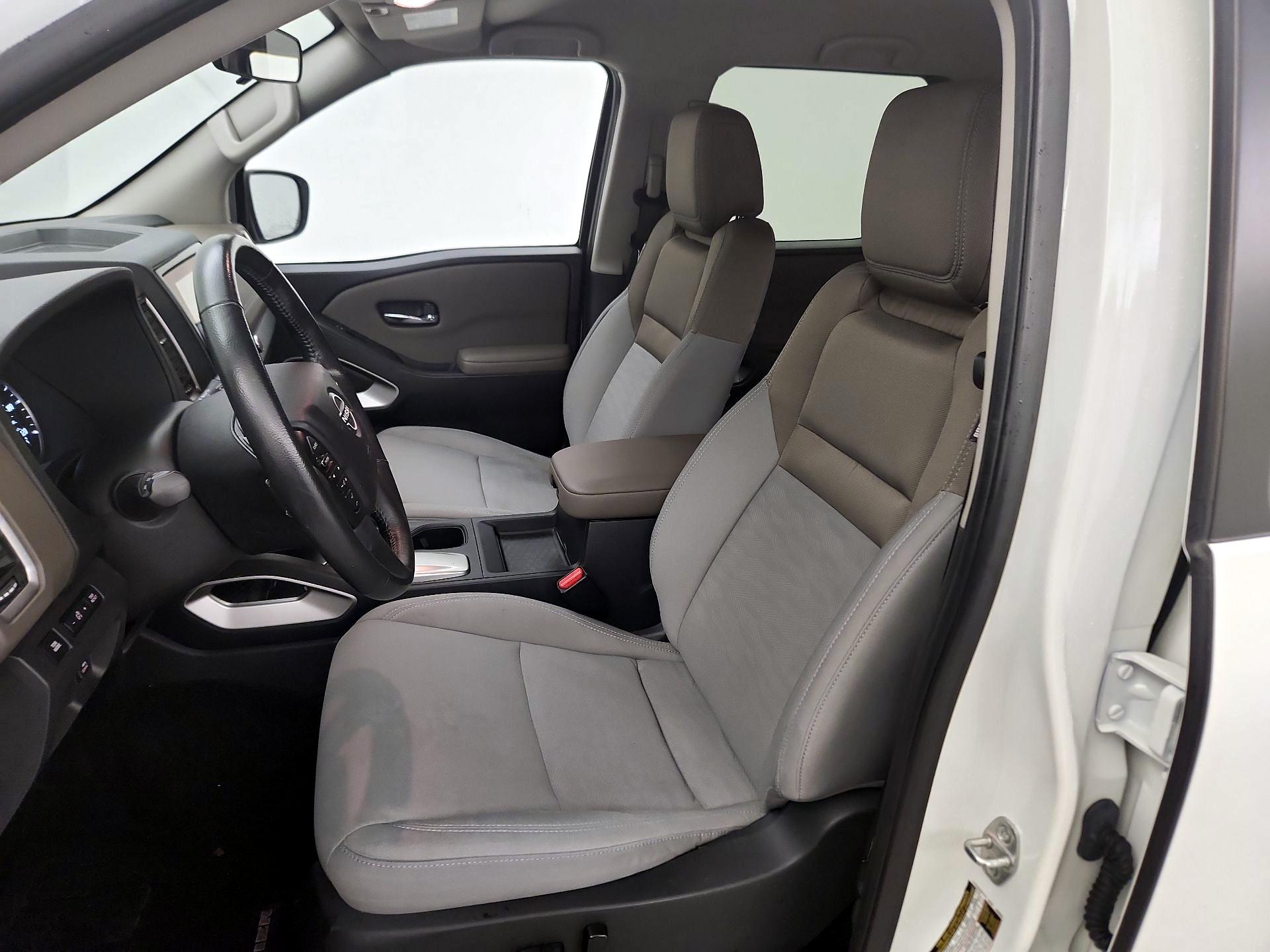 Thumbnail: 2022 Nissan Frontier - 11