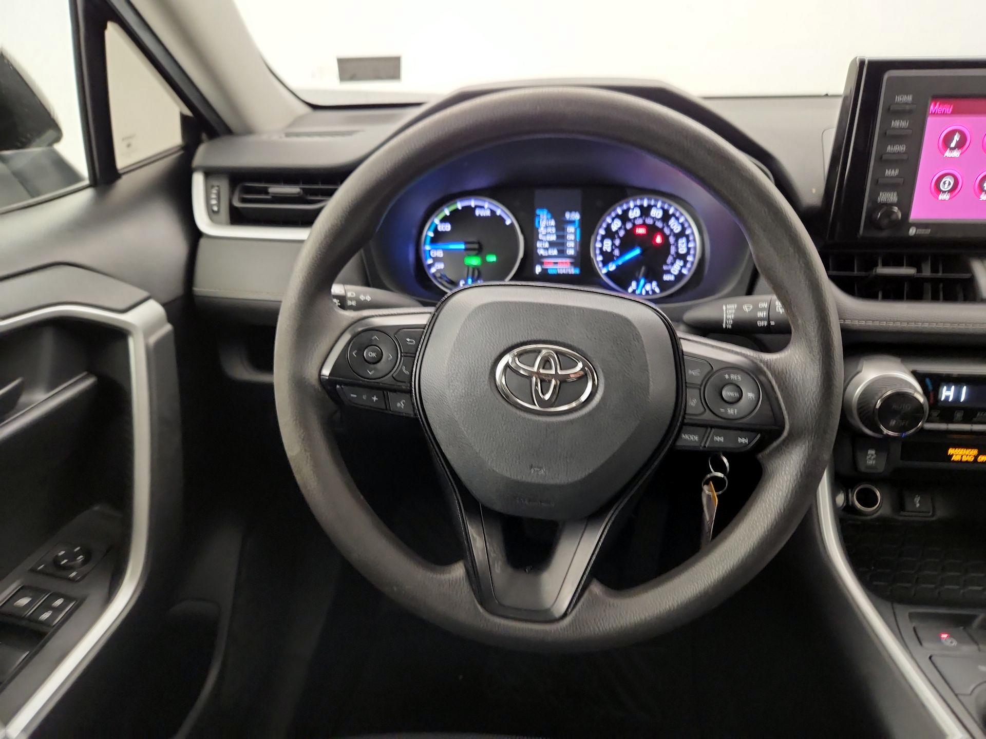 Thumbnail: 2020 Toyota RAV4 - 10