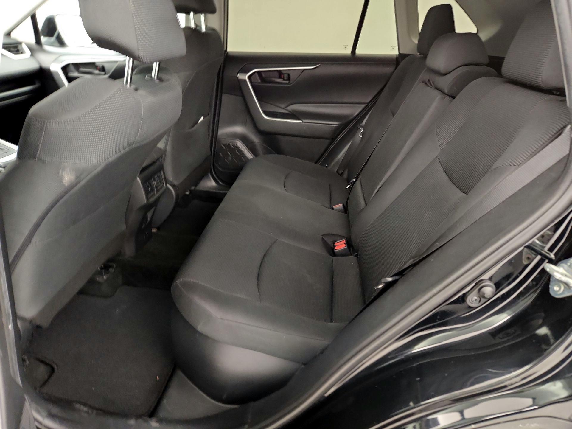 Thumbnail: 2020 Toyota RAV4 - 19