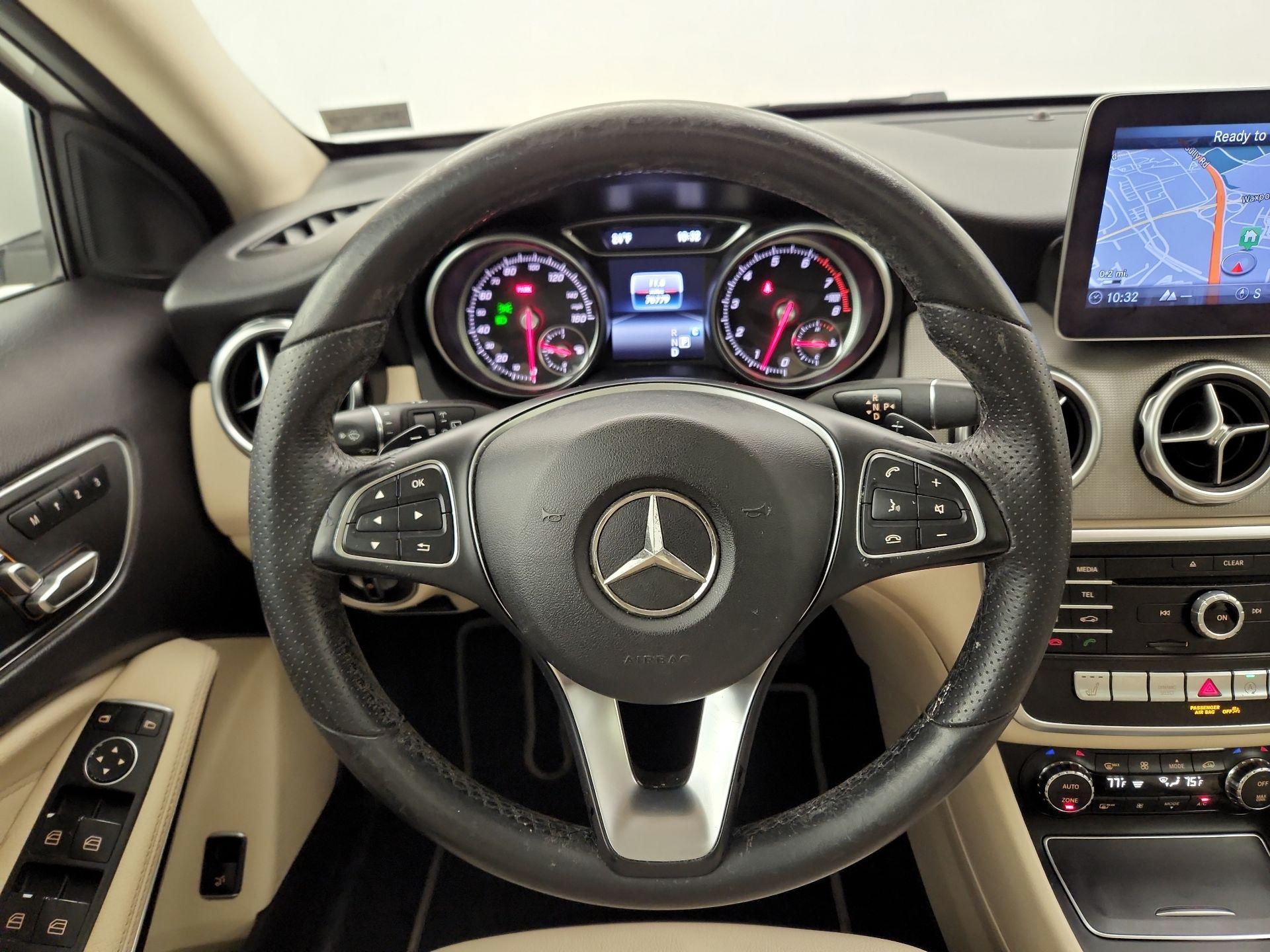 Thumbnail: 2018 Mercedes-Benz GLA - 10