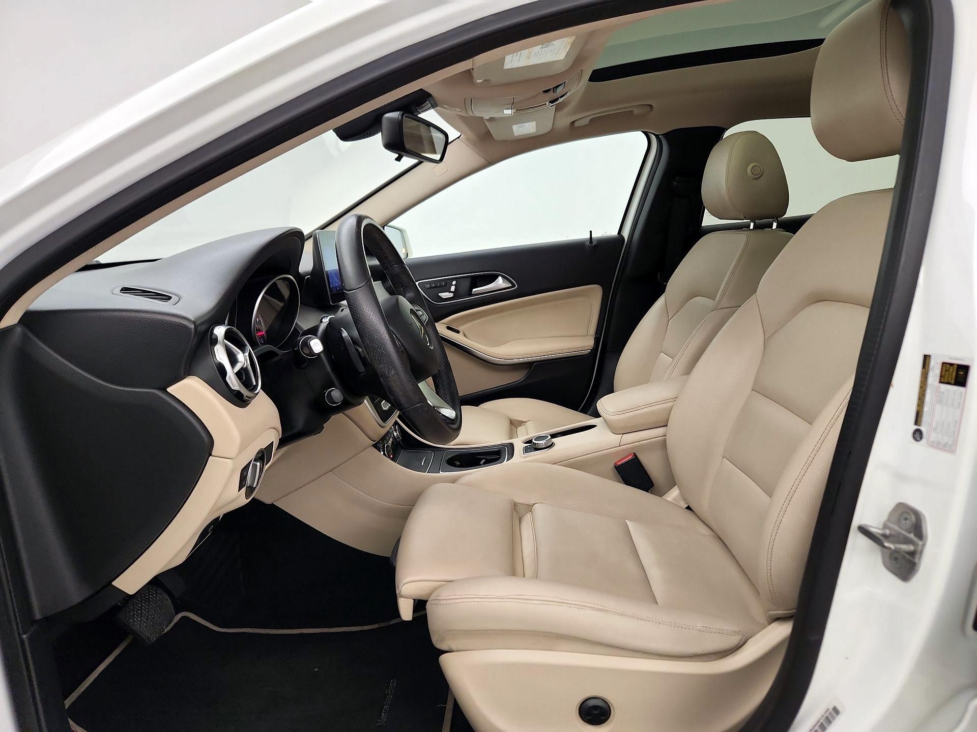 Thumbnail: 2018 Mercedes-Benz GLA - 11