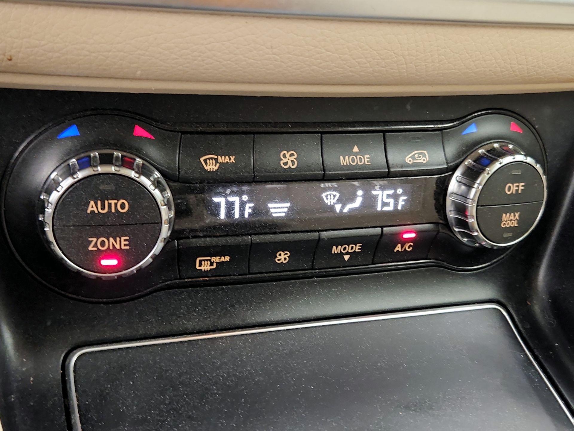 Thumbnail: 2018 Mercedes-Benz GLA - 17