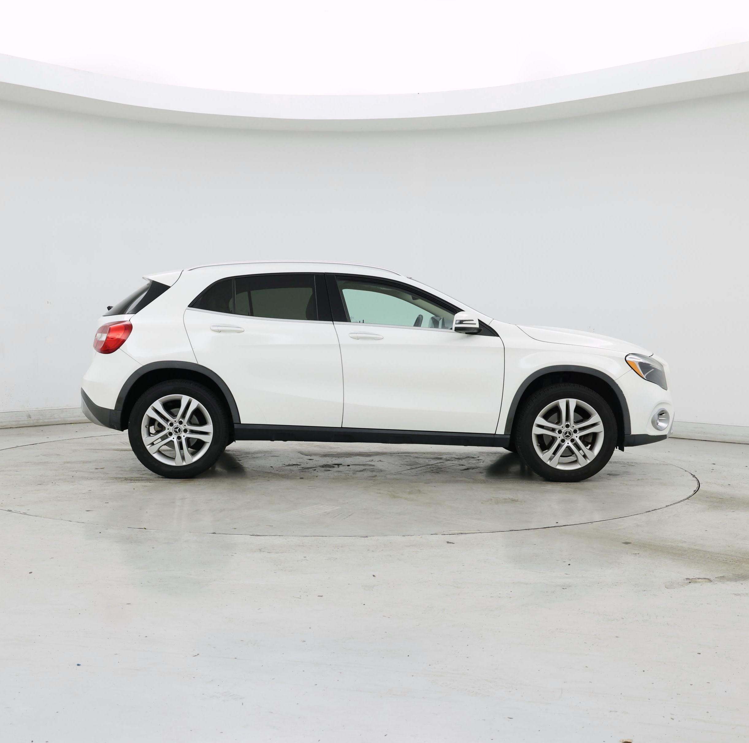 Thumbnail: 2018 Mercedes-Benz GLA - 7