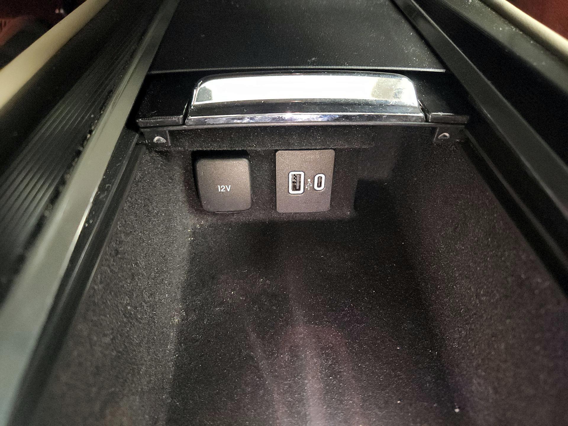 Thumbnail: 2020 Lincoln Corsair - 19