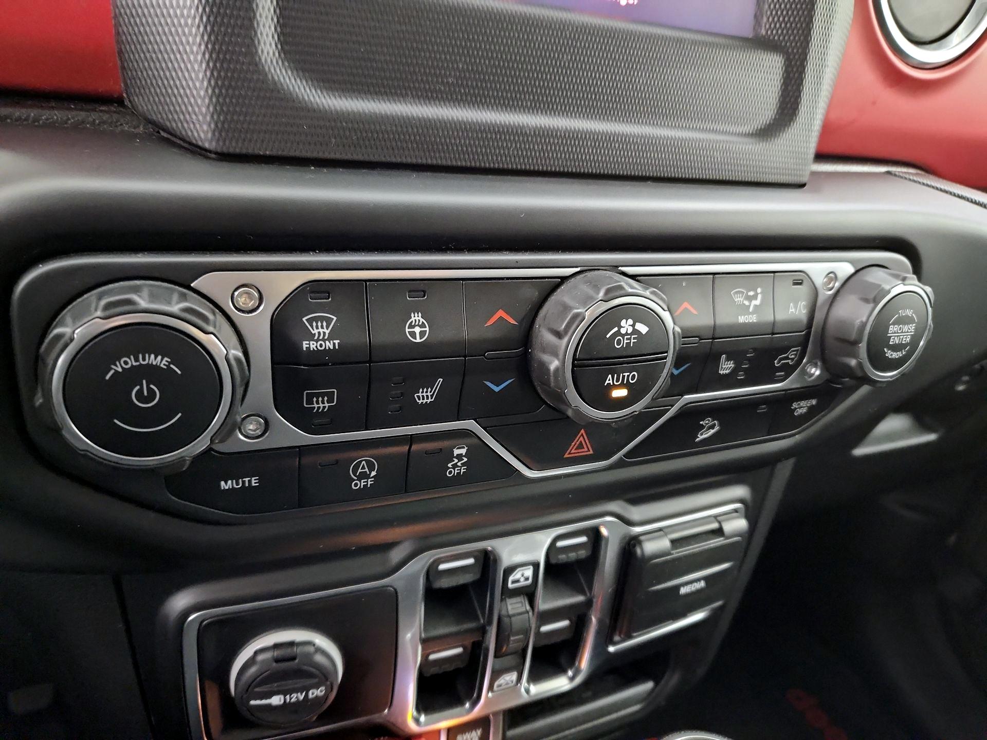 Thumbnail: 2020 Jeep Wrangler - 16