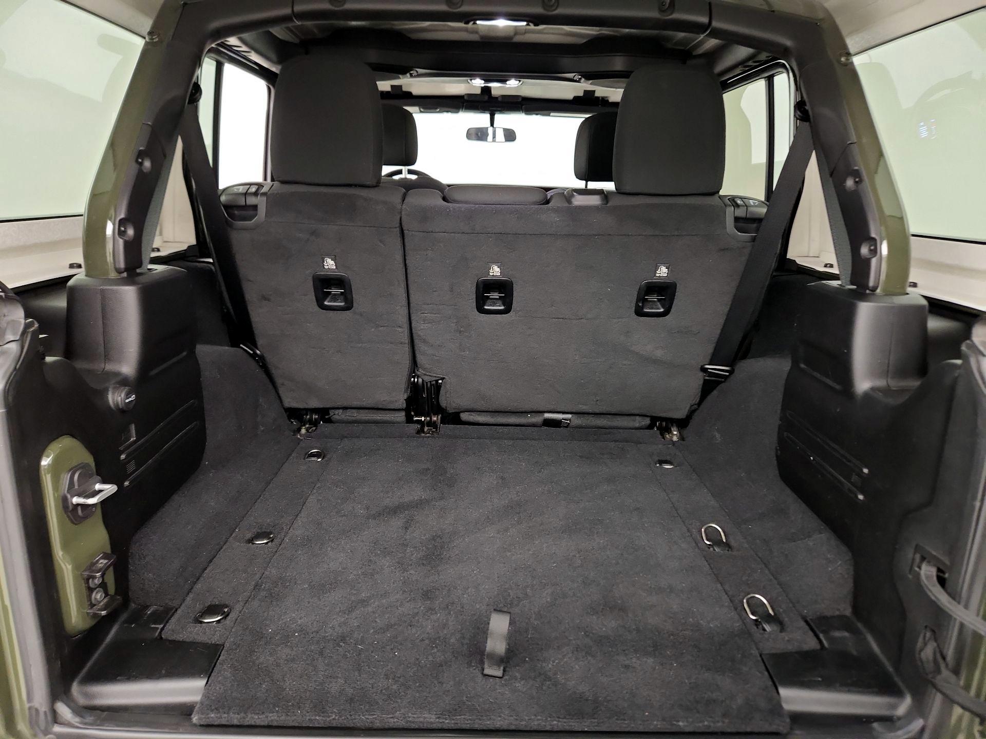 Thumbnail: 2020 Jeep Wrangler - 20