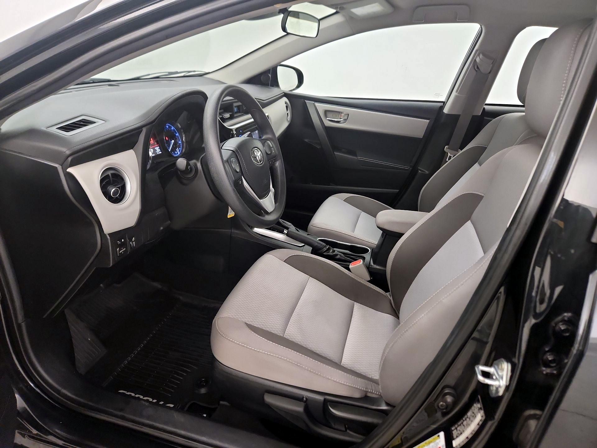 Thumbnail: 2018 Toyota Corolla - 11