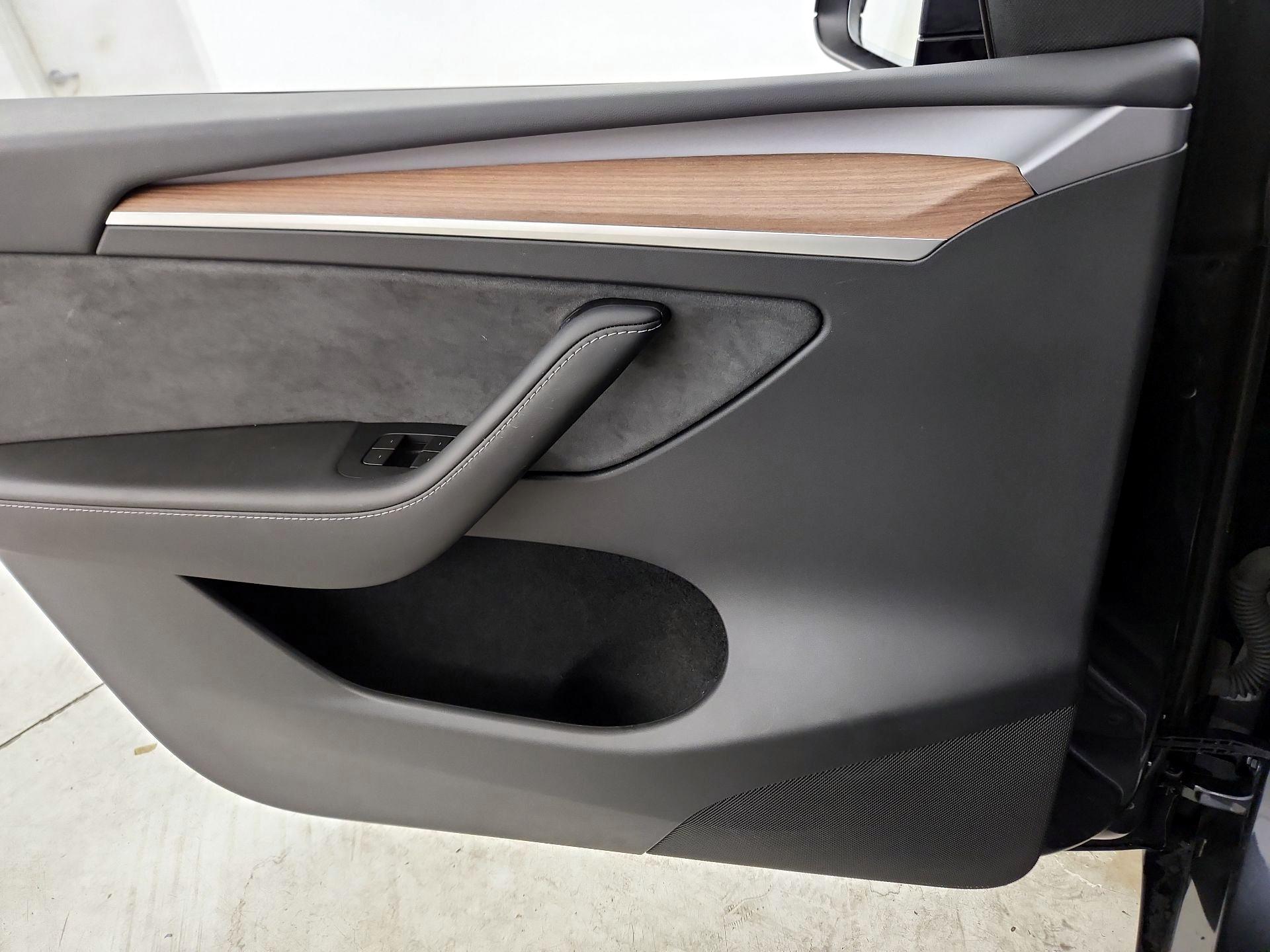 Thumbnail: 2024 Tesla Model Y - 12