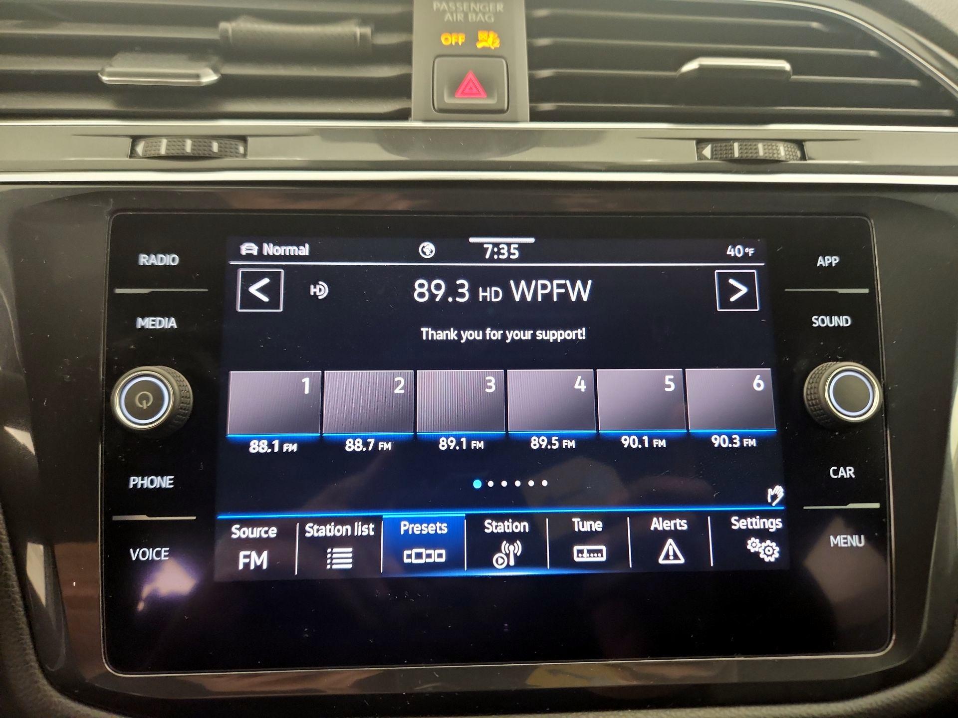 Thumbnail: 2022 Volkswagen Tiguan - 15