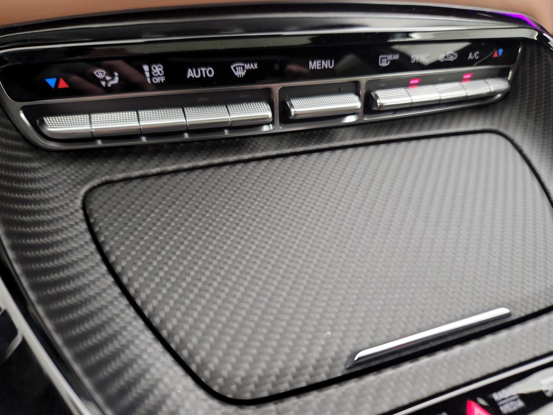 Thumbnail: 2022 Mercedes-Benz AMG GT - 17