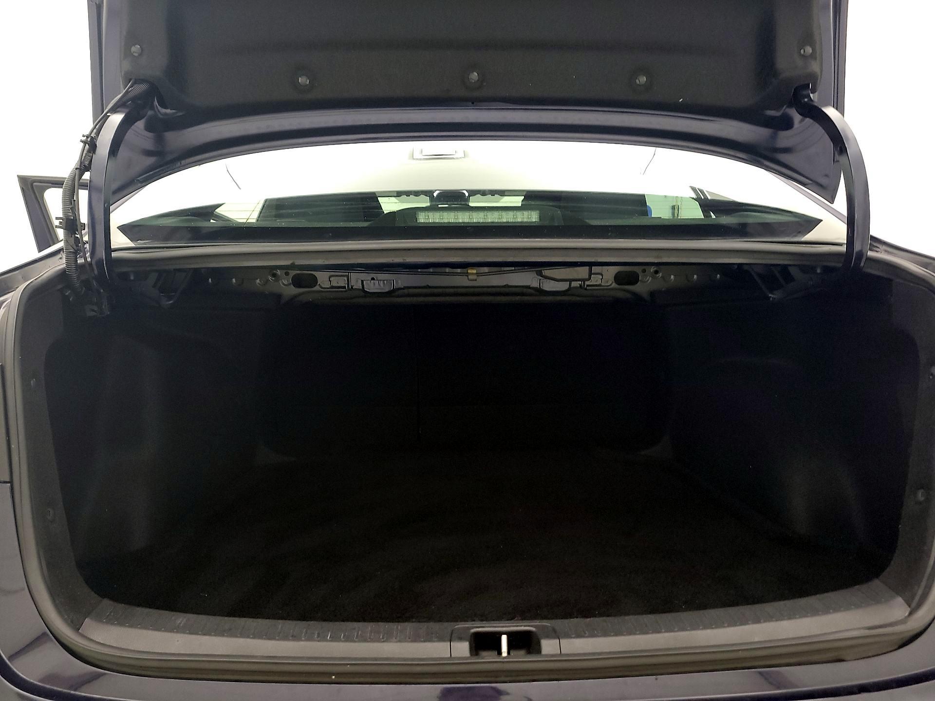 Thumbnail: 2015 Nissan Altima - 19