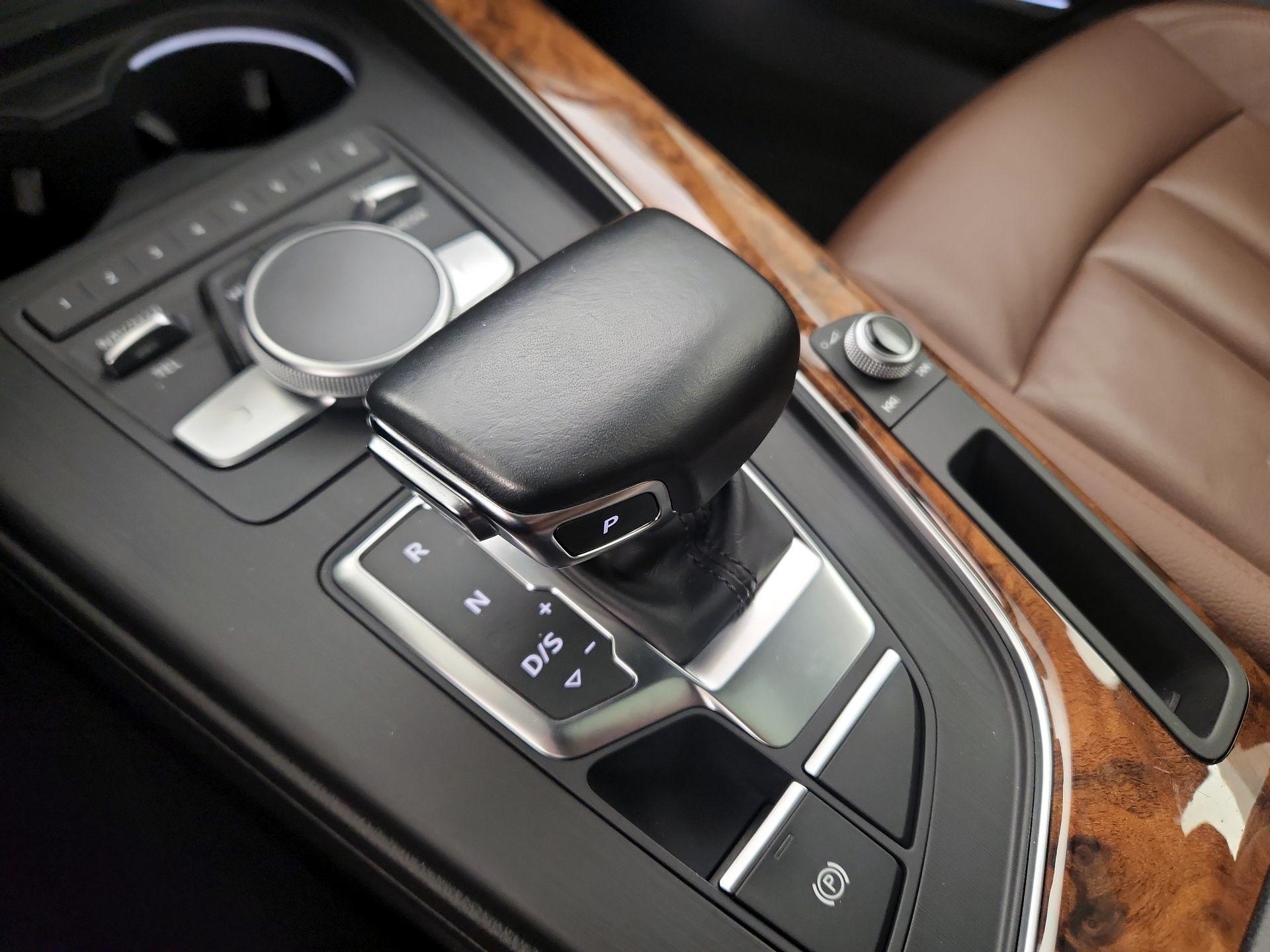 Thumbnail: 2017 Audi A4 - 17