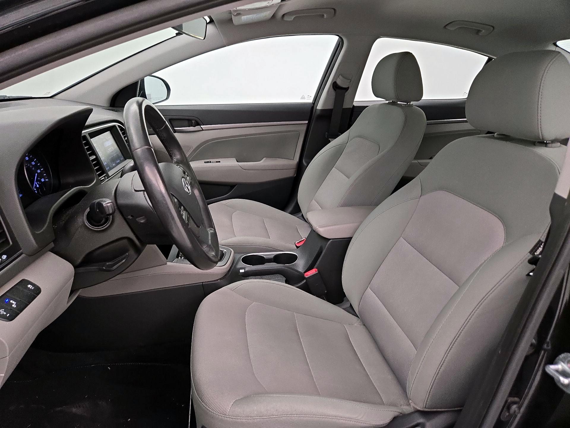 Thumbnail: 2017 Hyundai Elantra - 11