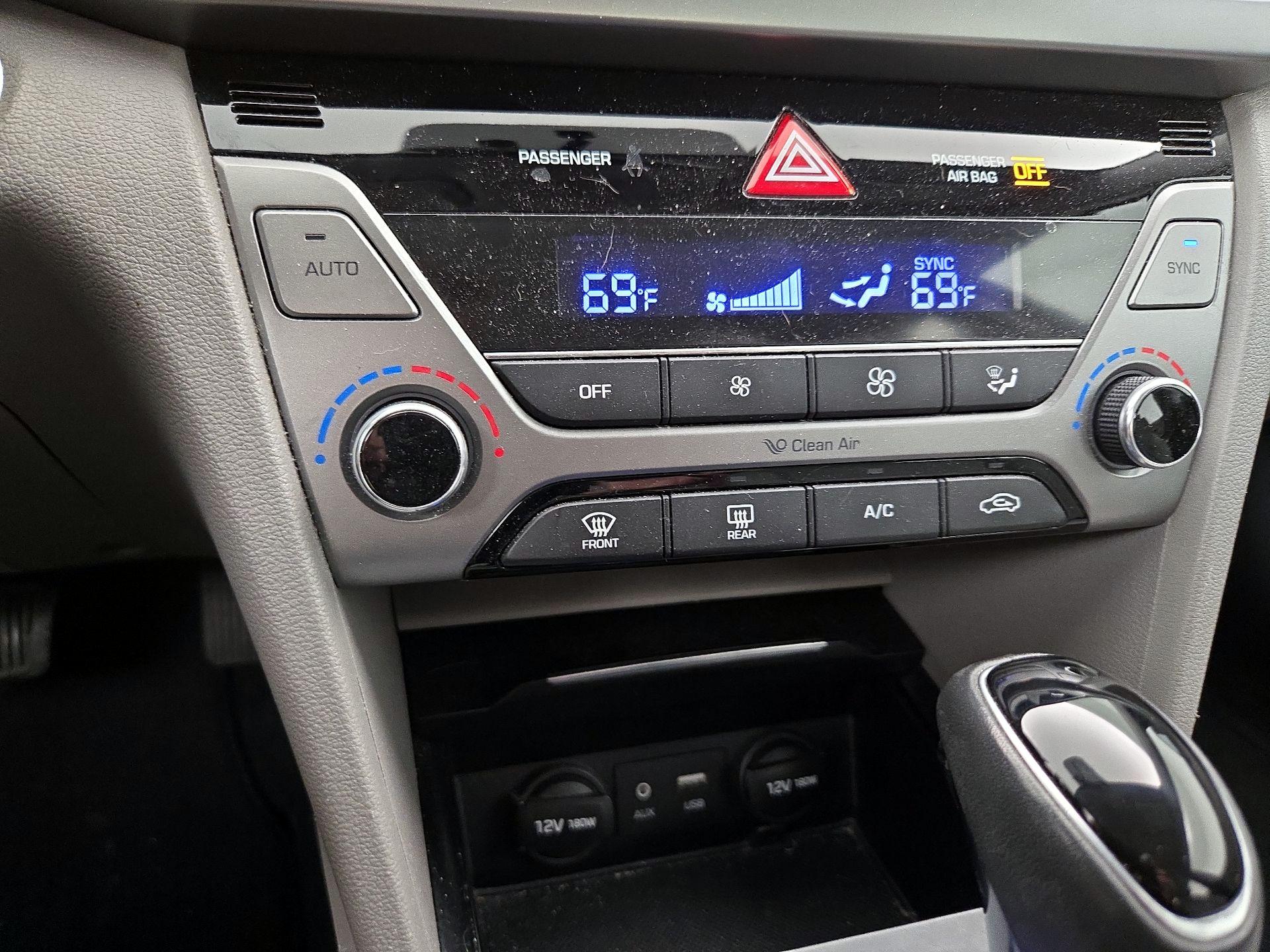 Thumbnail: 2017 Hyundai Elantra - 16