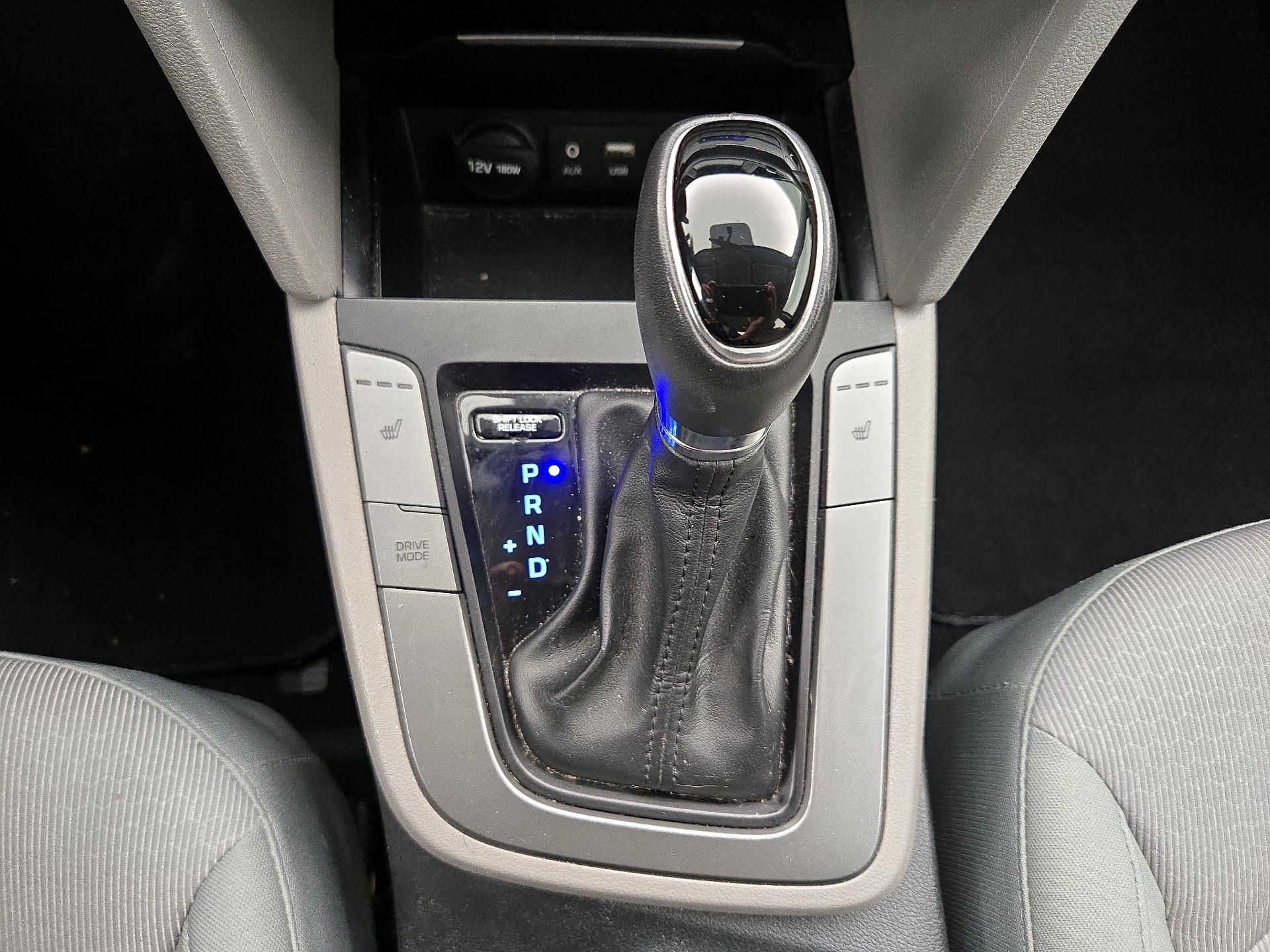 Thumbnail: 2017 Hyundai Elantra - 17