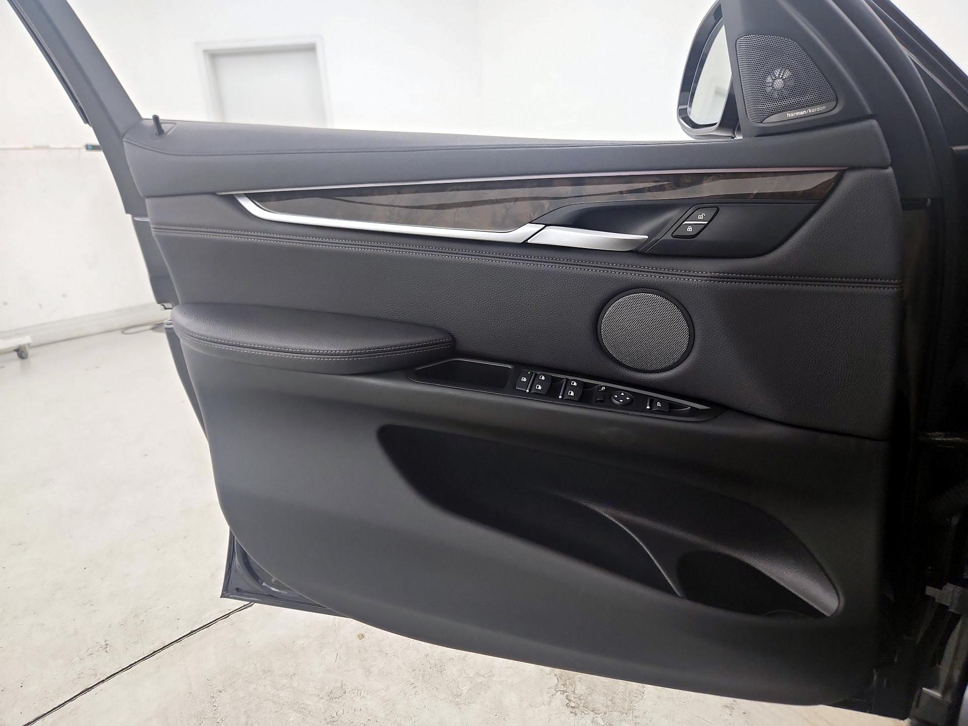 Thumbnail: 2019 BMW X6 - 12