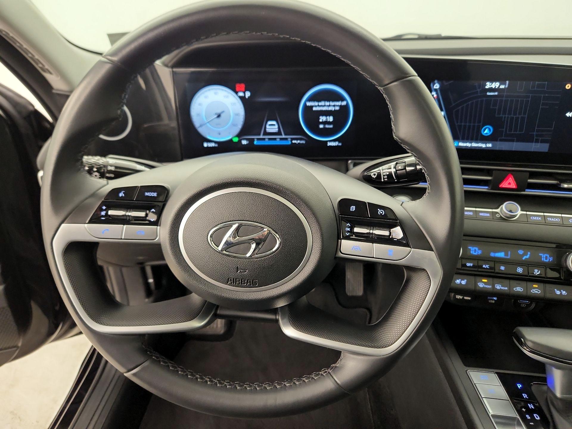 Thumbnail: 2023 Hyundai Elantra - 10