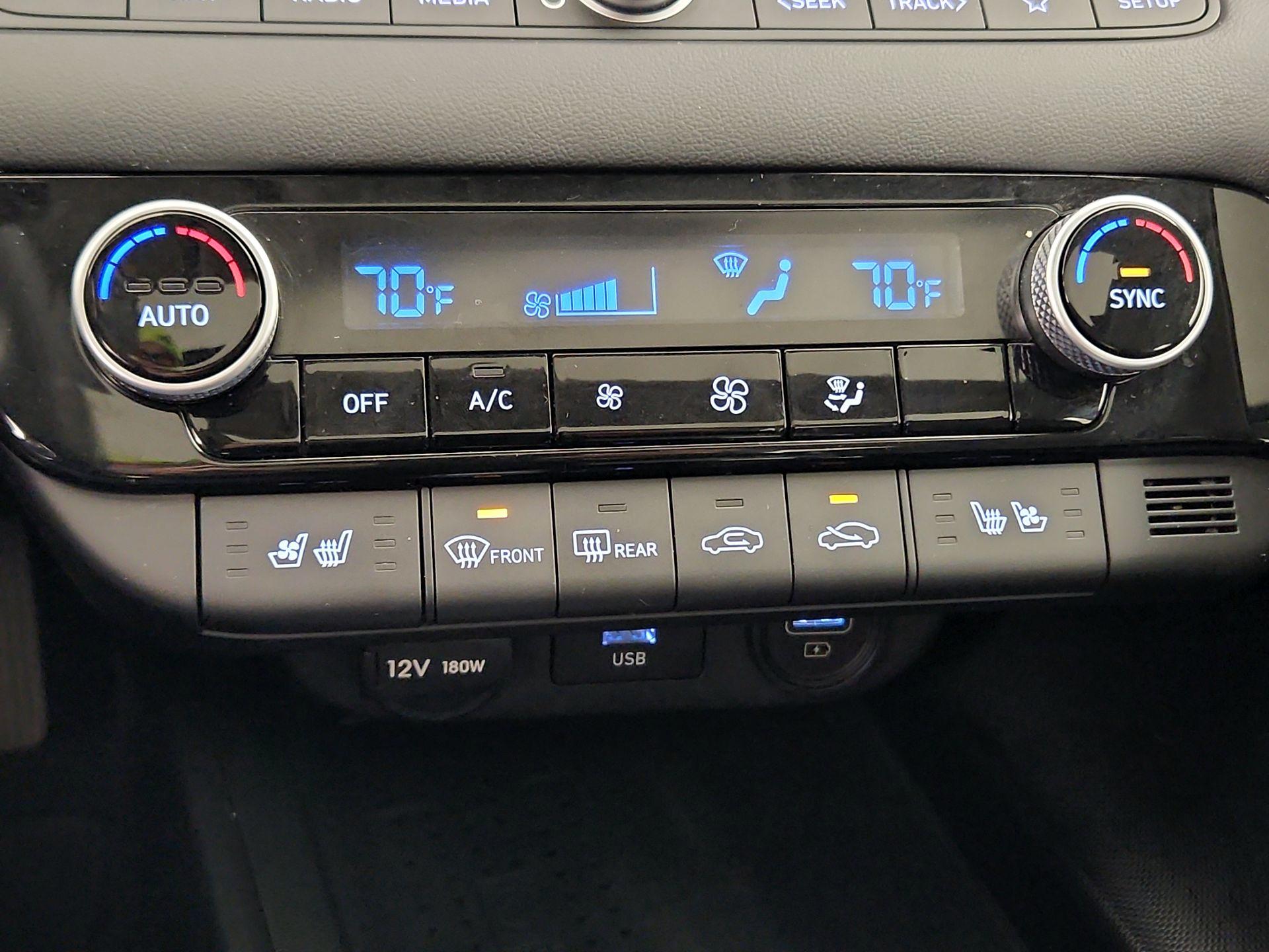 Thumbnail: 2023 Hyundai Elantra - 17