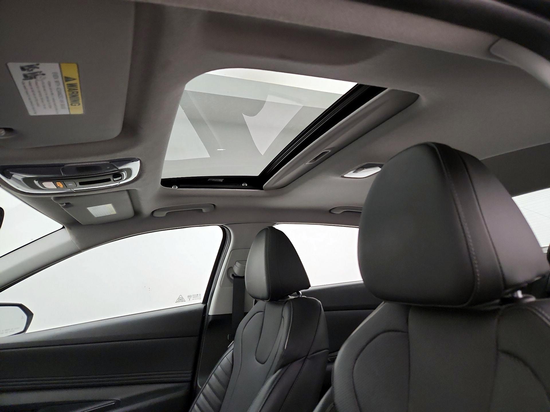 Thumbnail: 2023 Hyundai Elantra - 20