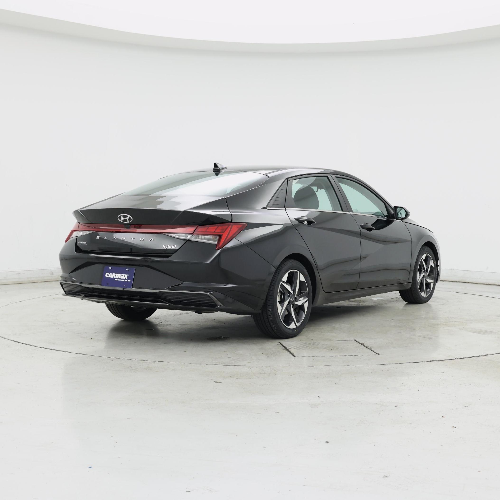 Thumbnail: 2023 Hyundai Elantra - 8