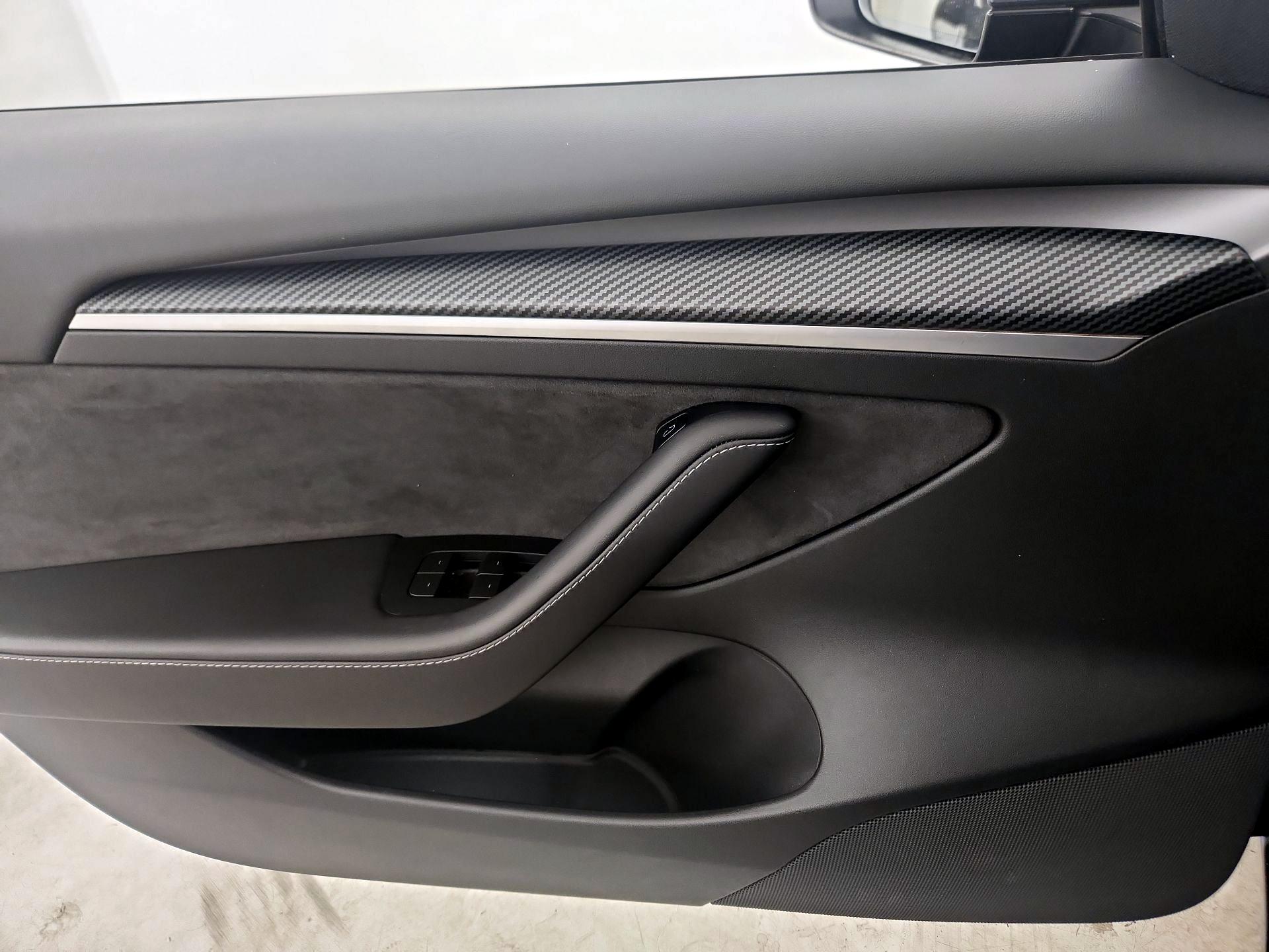 Thumbnail: 2022 Tesla Model 3 - 12